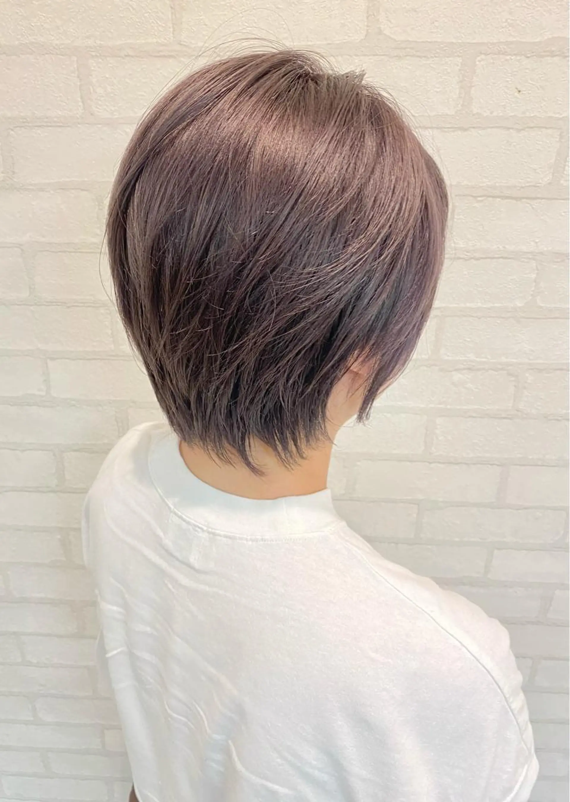 ショート カラー ブリーチ ダブルカラー グレージュ ピンクカラー 白髪世代の悩み解決 阿部耕大のヘアスタイル