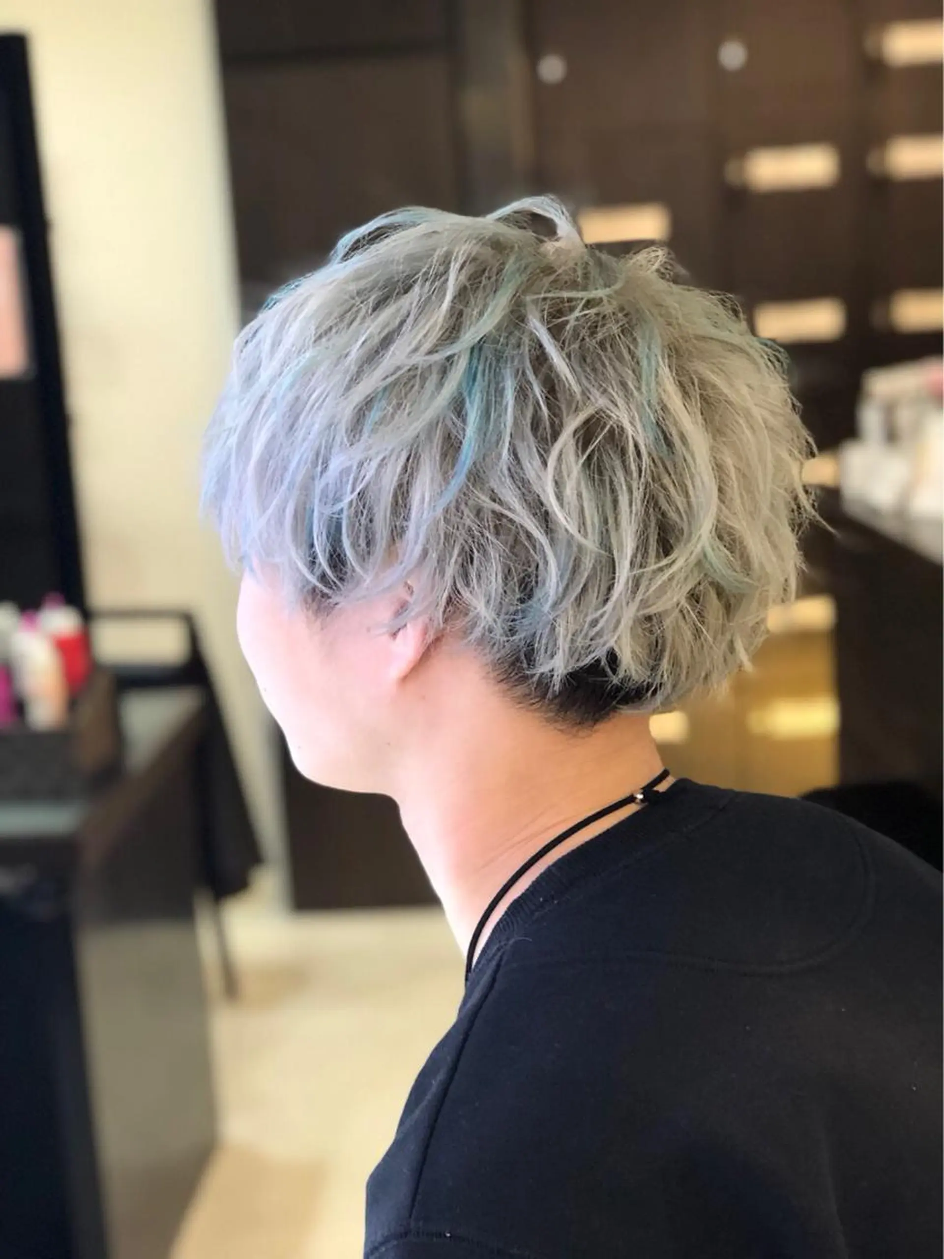 ショート アッシュ ハイライト ❤️MASAKO❤️ 🌸🩷エクステ🩷のヘアスタイル