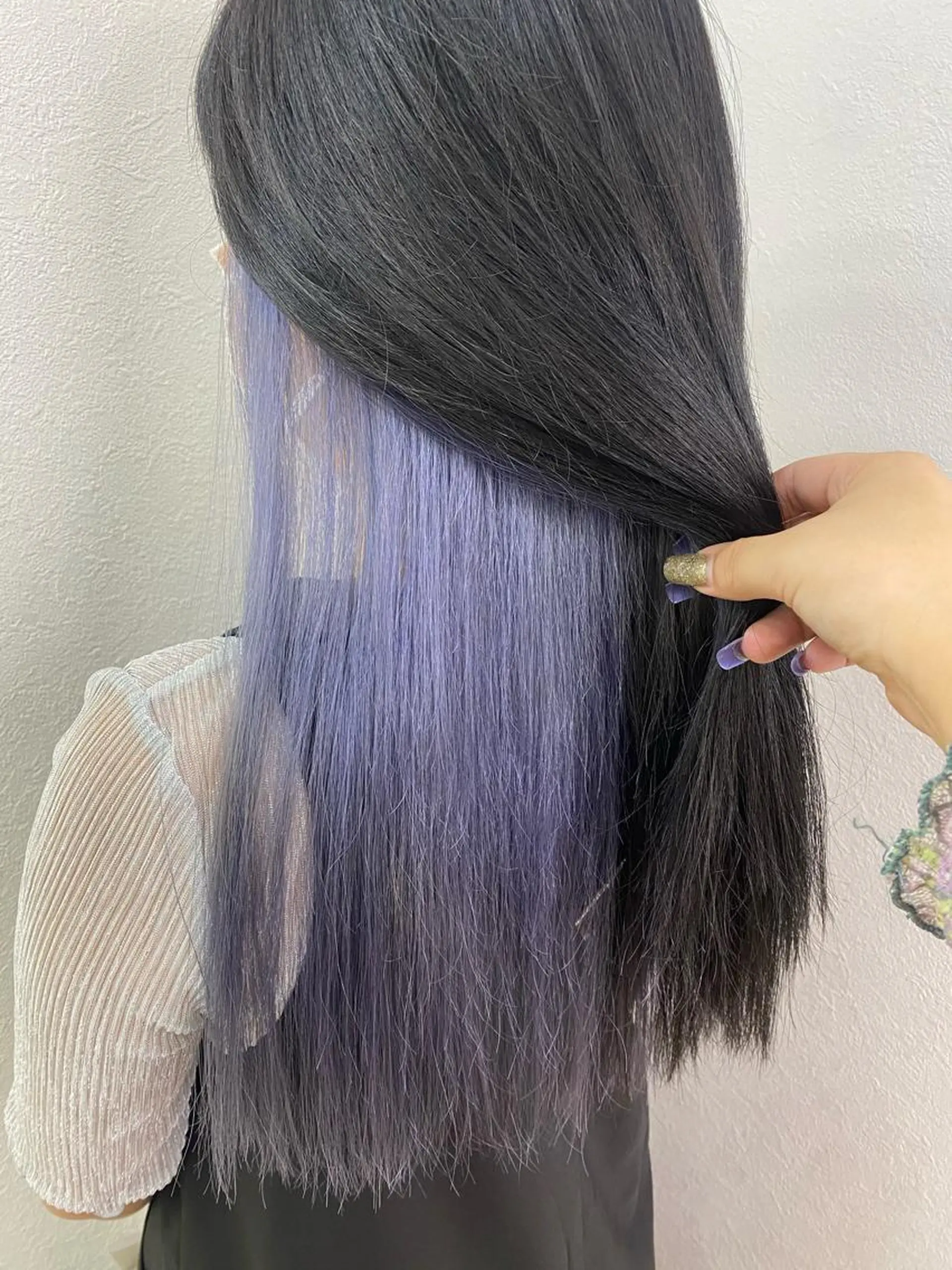 カラー ブリーチ 透明感カラー ラベンダーカラー 中村 彩夏のヘアスタイル