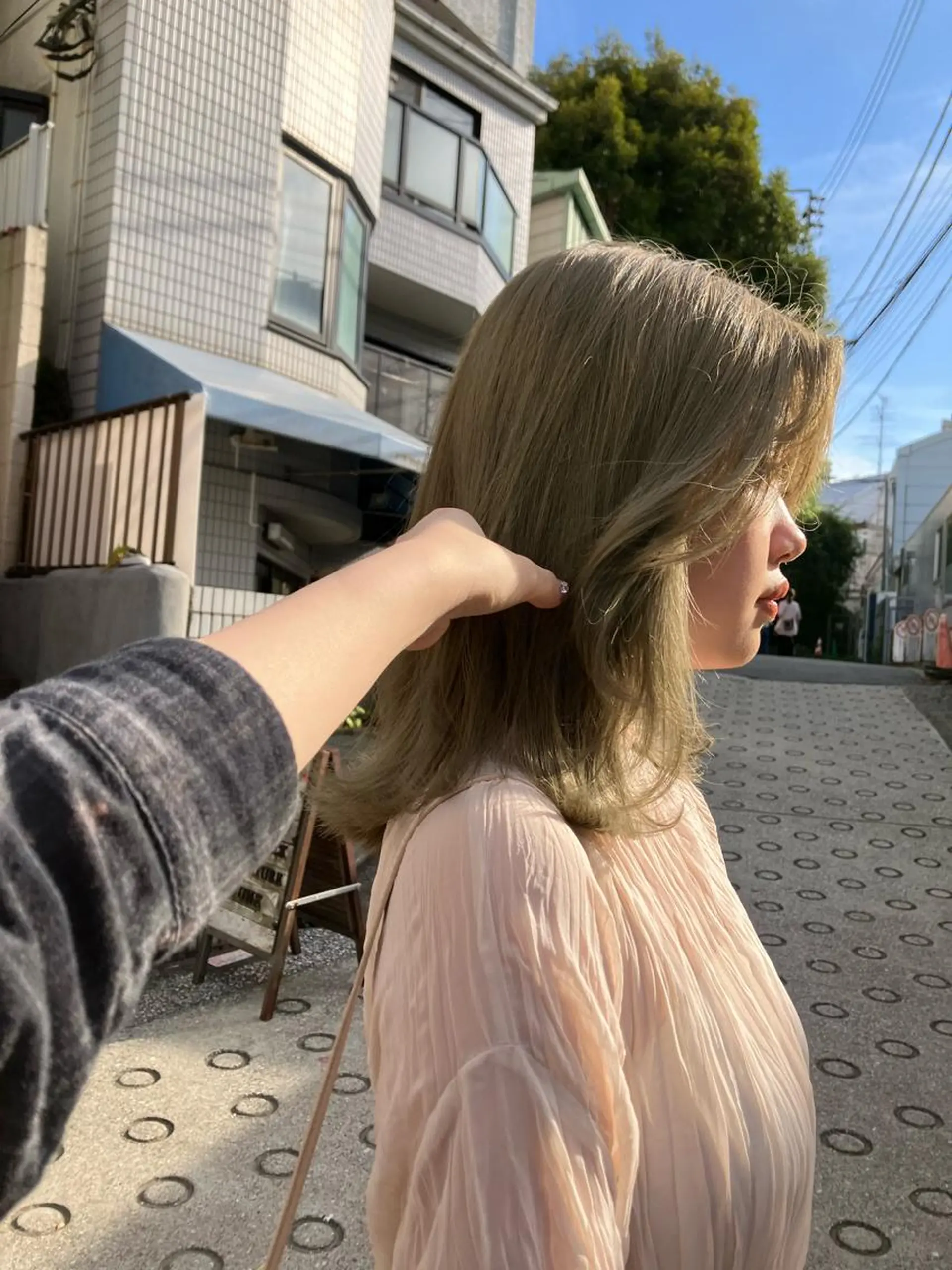 ミディアム かきあげバング レイヤーカット 外ハネヘア カット 🎀透明感カラー🎀 Yurinoのヘアスタイル