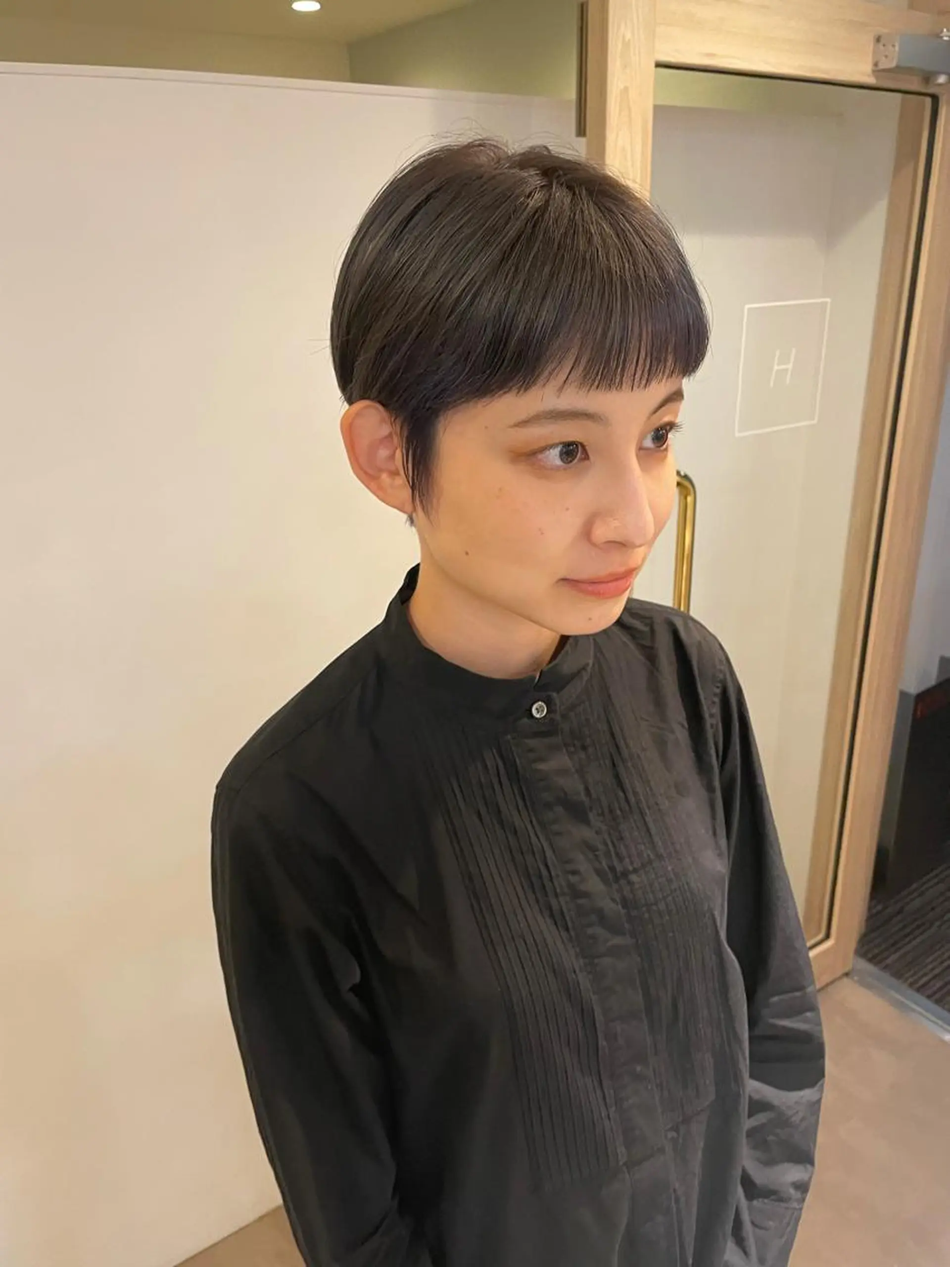 ショート カット ヘアカラー 大迫 江梨のヘアスタイル