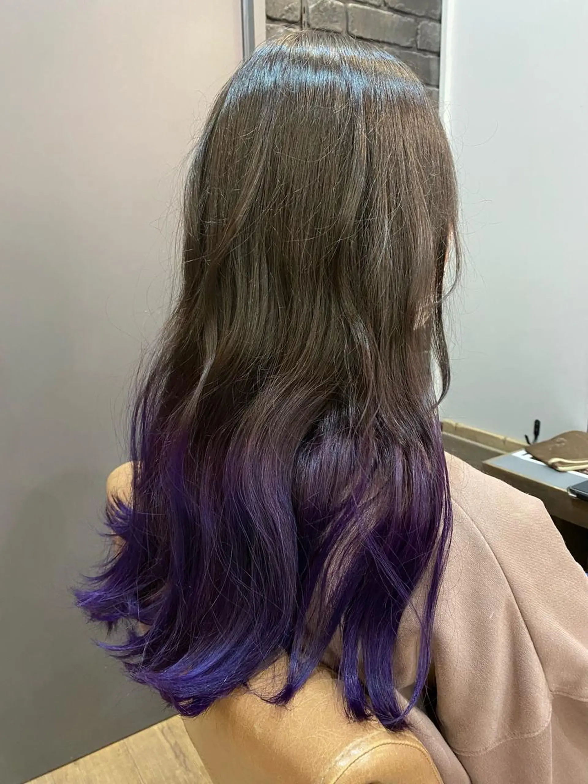 ロング カラー ブルーカラー ブルーバイオレット グラデーションカラー バイオレットカラー ヘアカラー トリートメント 特殊カラー特化 ✂️SHIAN フジのヘアスタイル