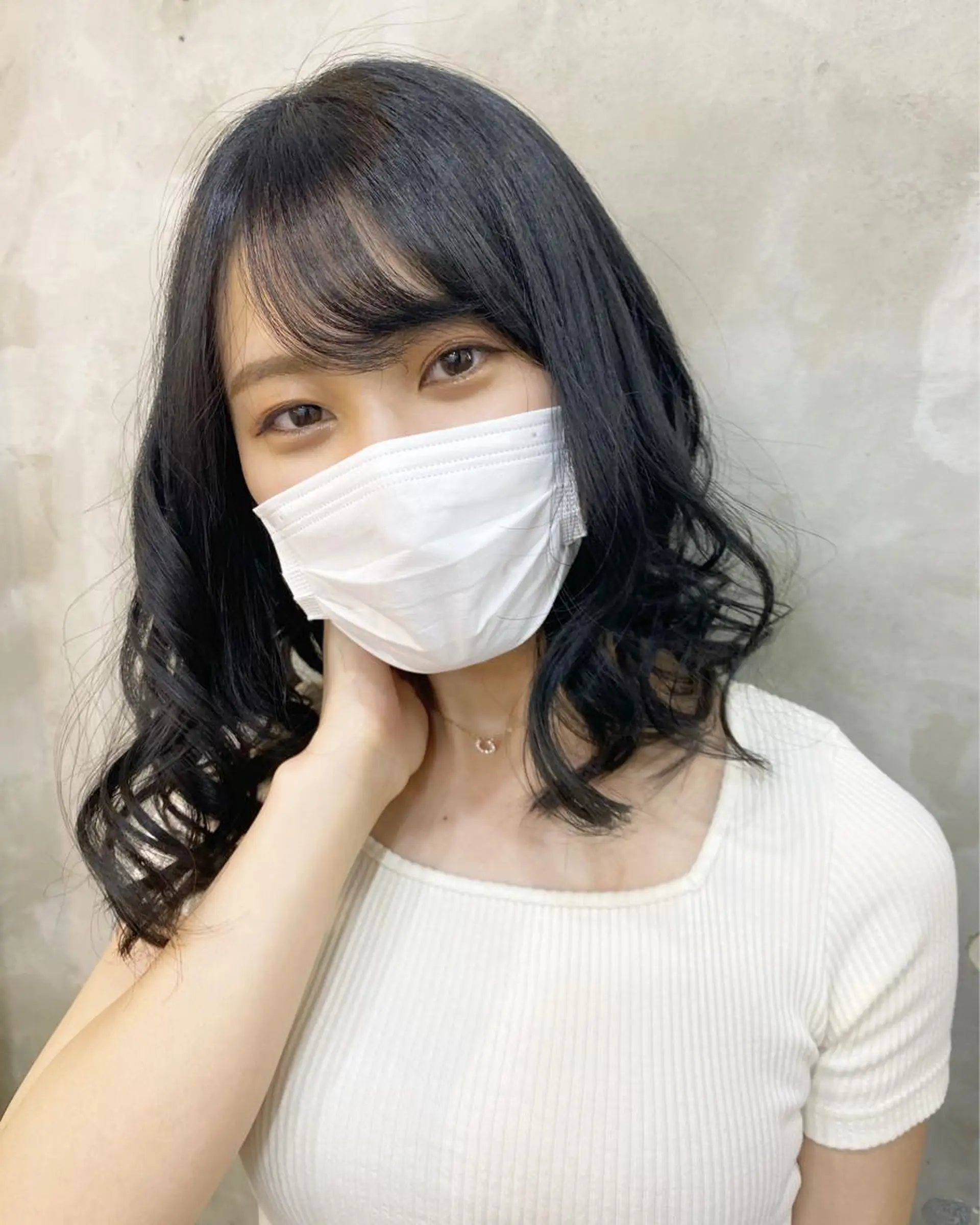 ロング カラー ヘアアレンジ 黒髪 ブリーチ ブルーカラー ブルーブラック 志賀 あずみのヘアスタイル