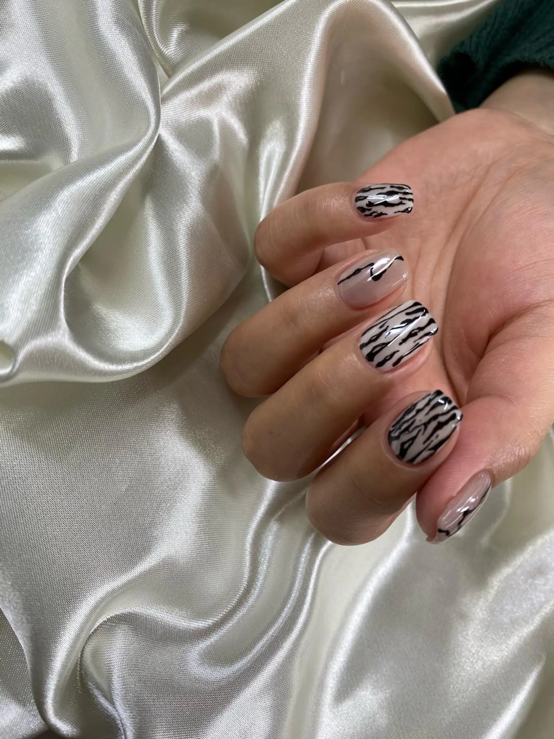 ネイル ハンドネイル ハンドケア Charme. NOBUKOのネイルデザイン