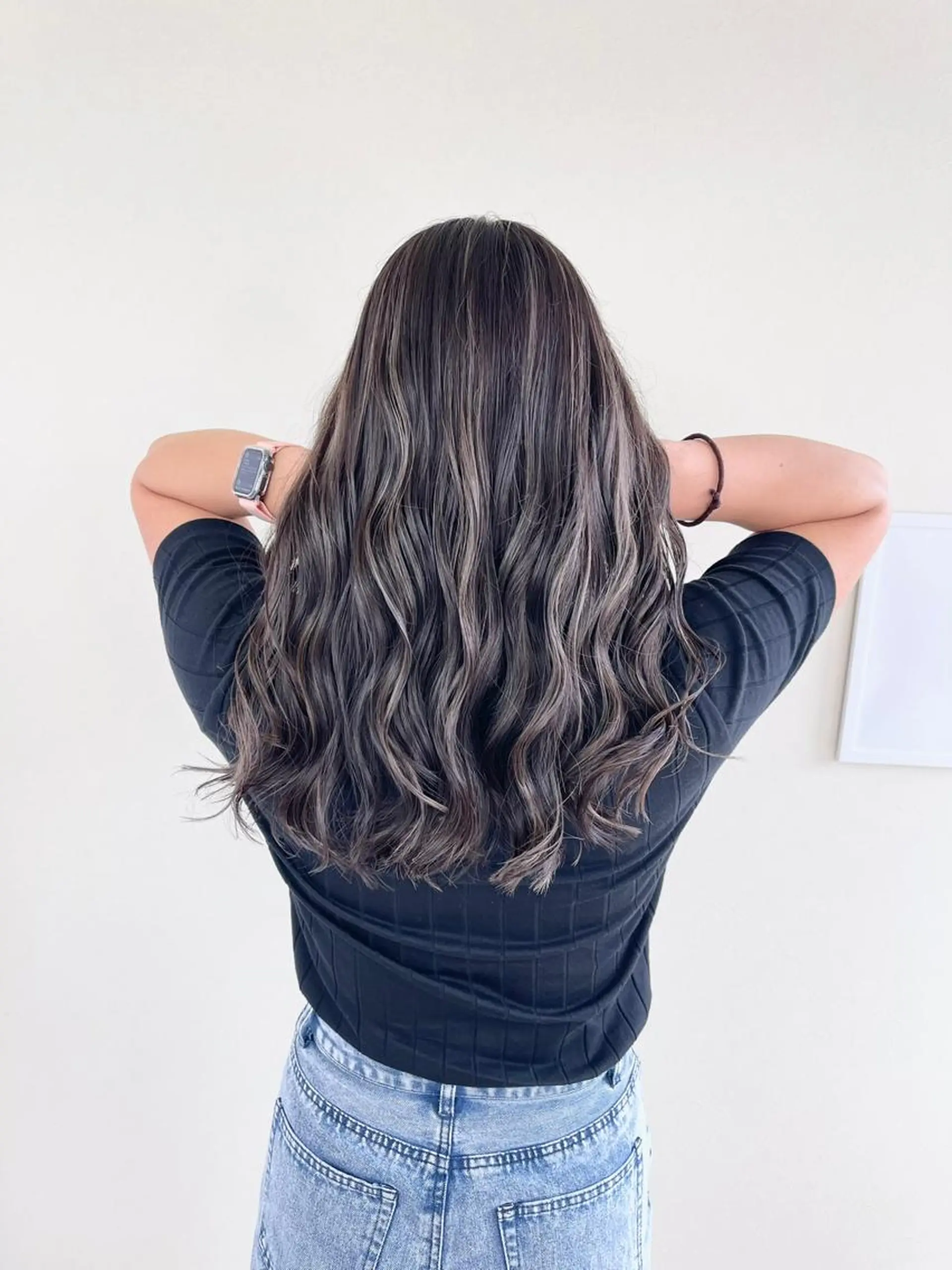 ロング カラー グレージュ ハイライトカラー ハイライト カット ヘアカラー トリートメント ハイライトカラー✨ グレージュ✨鎌倉光洋のヘアスタイル