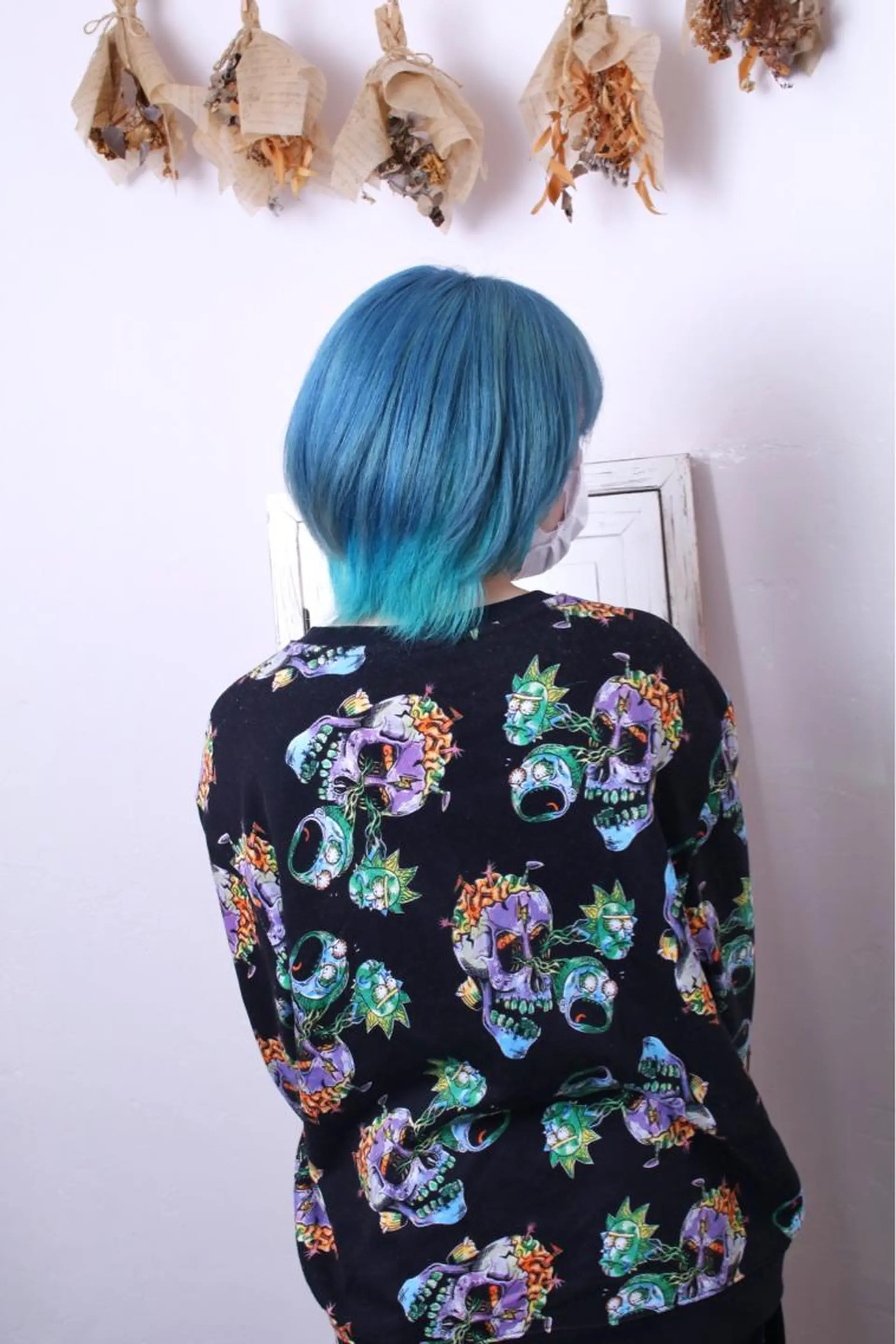 ショート カラー パーマ ヘアアレンジ アイブロウ ヘアカラー トリートメント 推し活専用 【派手髪】飯野ゆかりのヘアスタイル