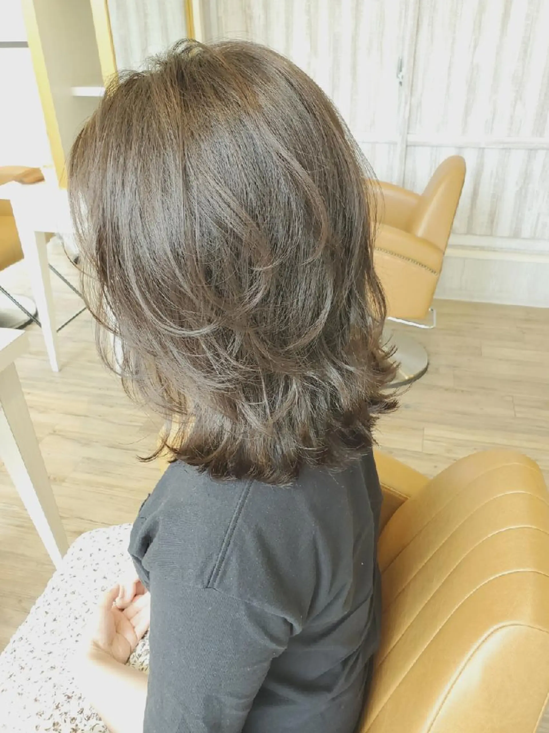 ミディアム カラー レイヤーカット カット ヘアカラー トリートメント レイヤーカット/ ウルフカット/大橋 のヘアスタイル