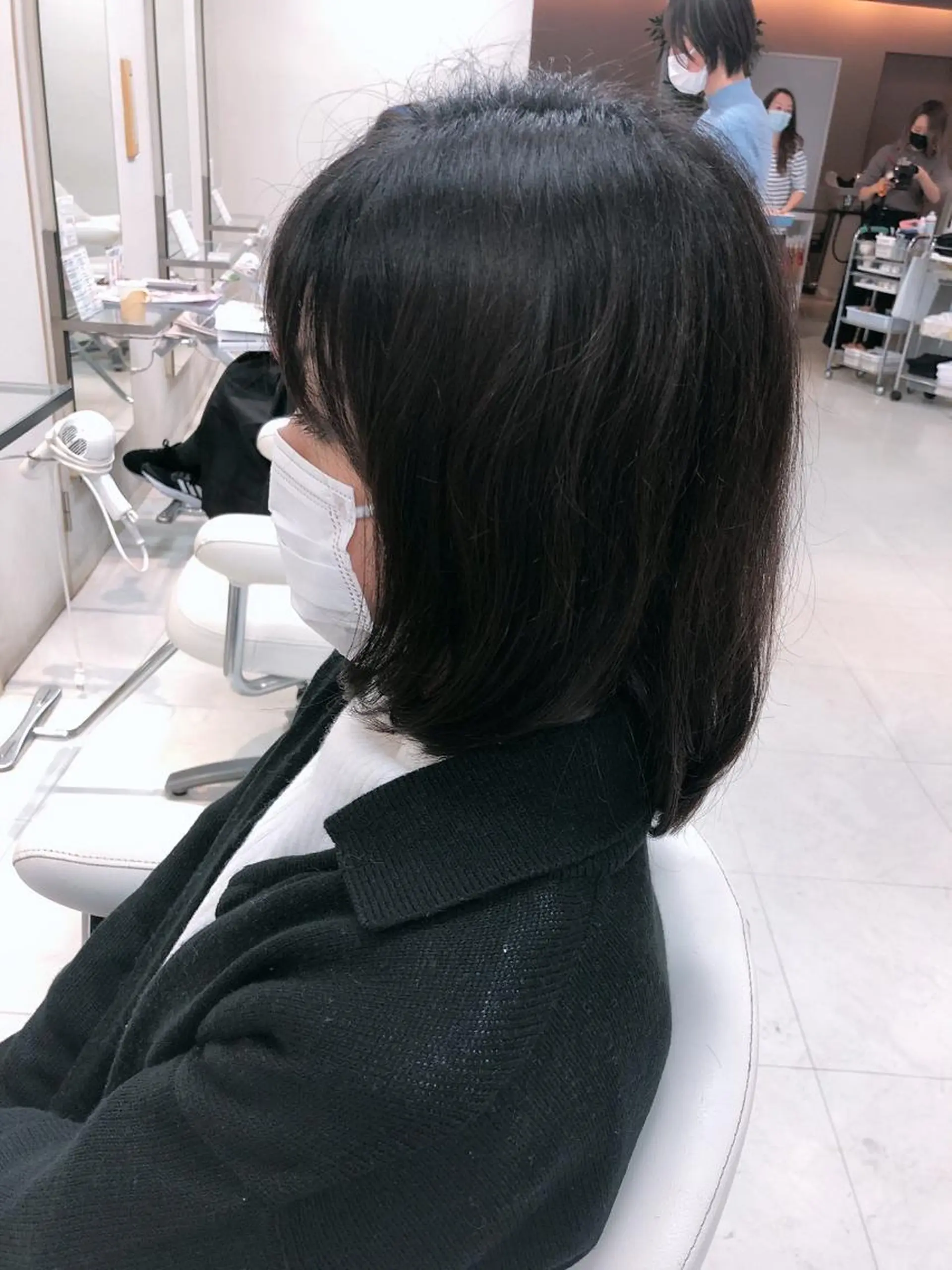 ミディアム カット 阿部 美咲のヘアスタイル