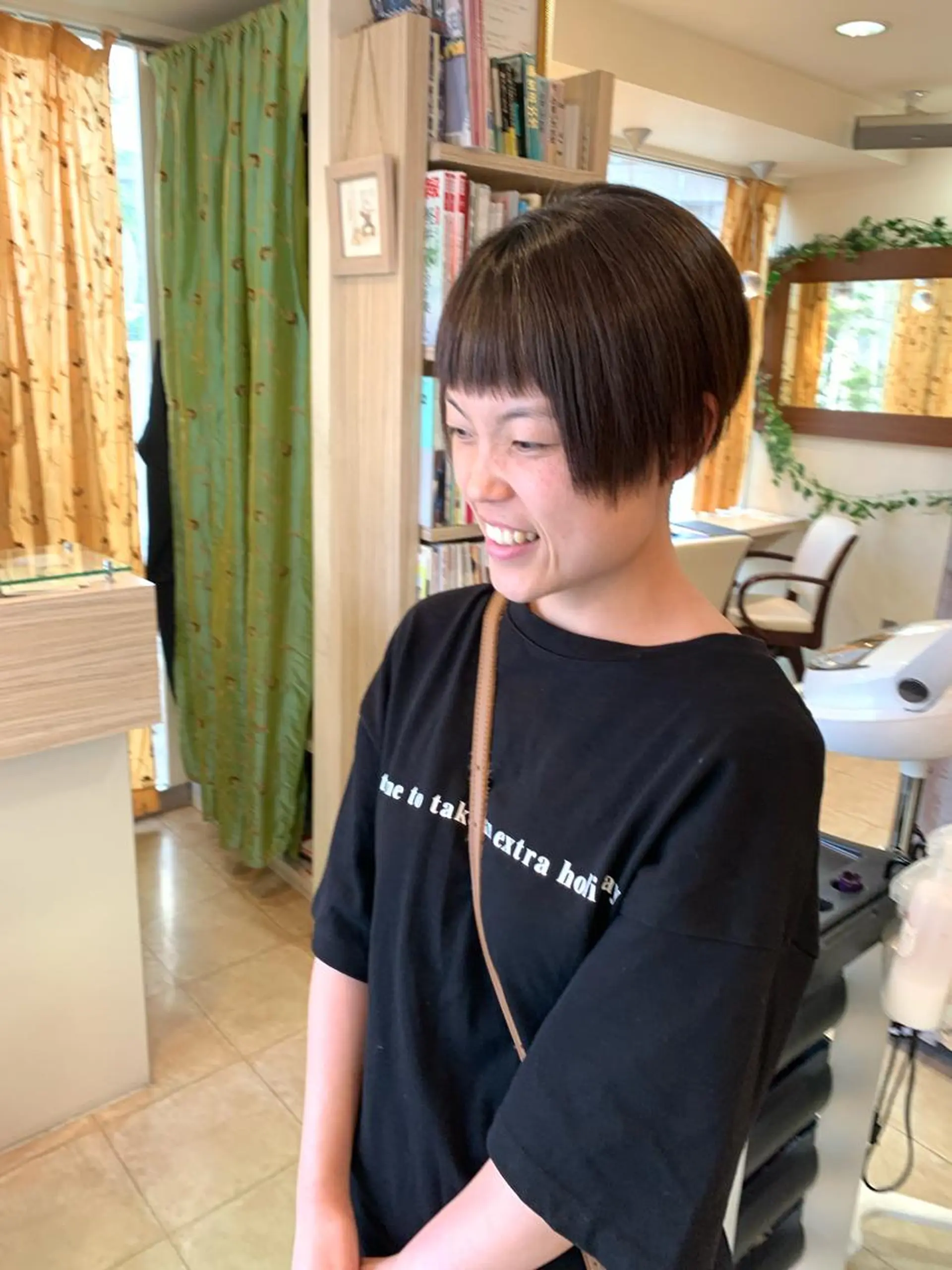 ショート パーマ ショートヘア 刈り上げ ストレートパーマ nishimura makotoのヘアスタイル