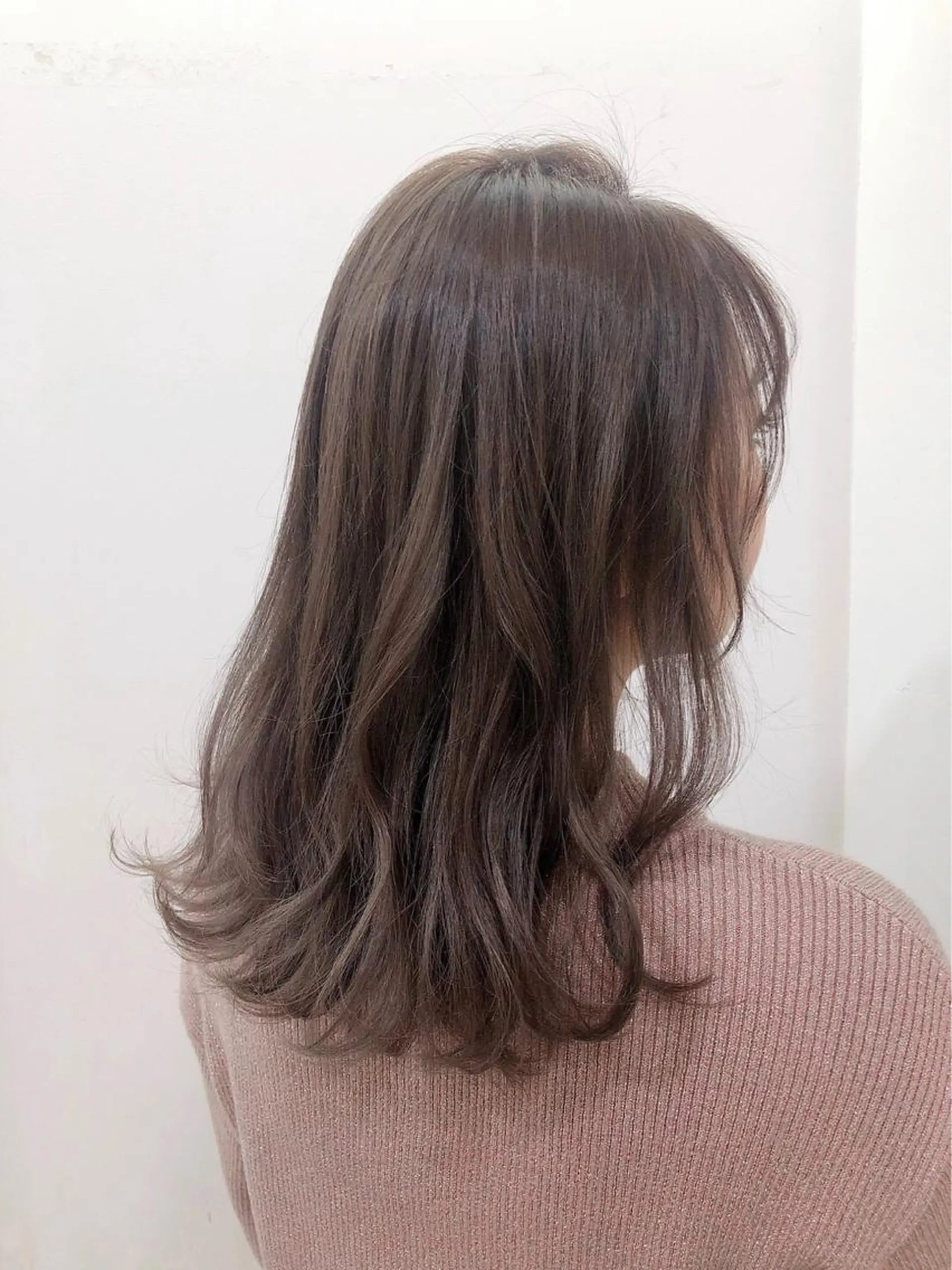 セミロング カラー color&care Lita [カラーアンドケア リタ]所属・🪞笹川 🪞のヘアスタイル