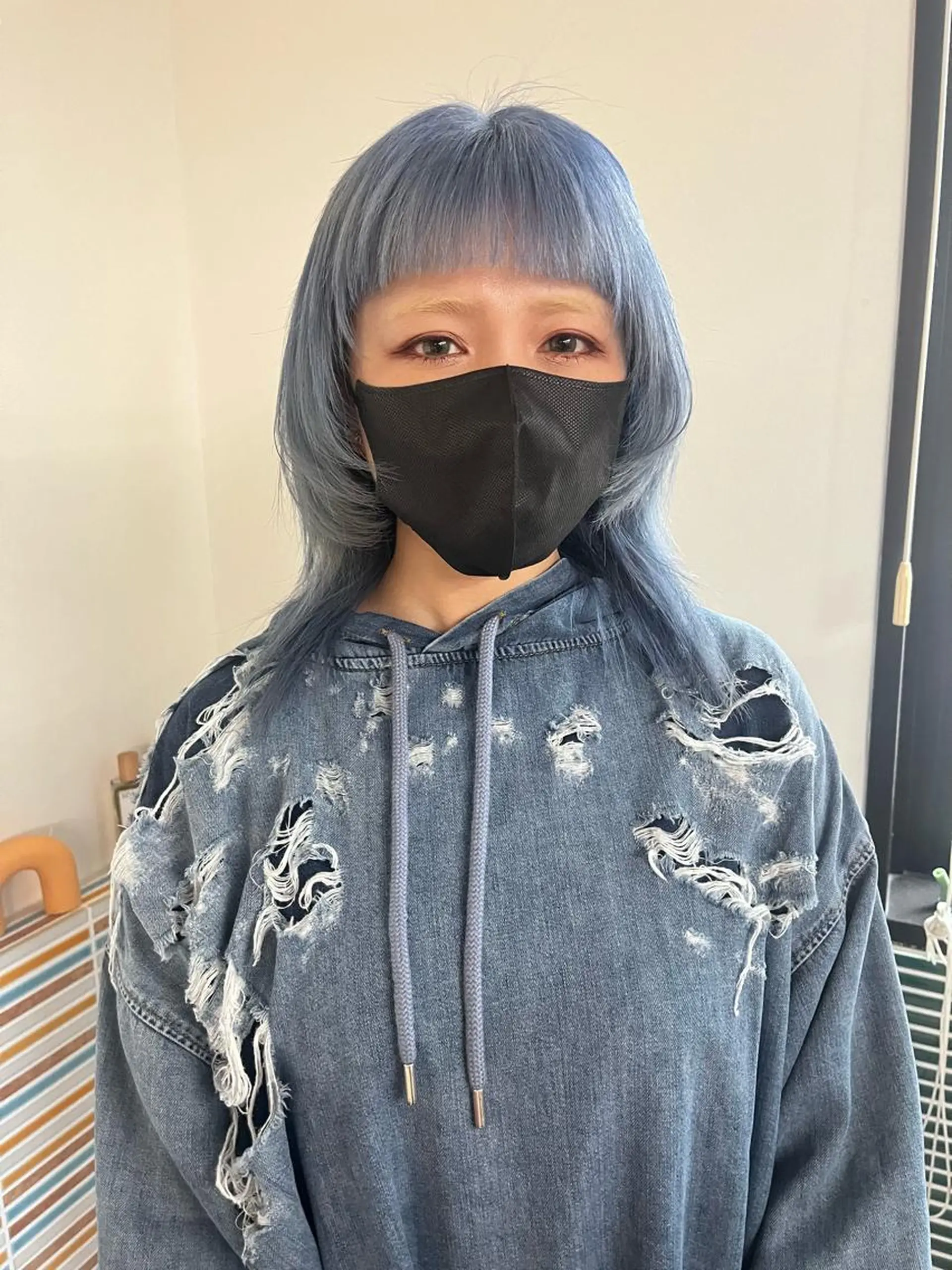 ミディアム カラー ブリーチ ブルーカラー ヘアカラー トリートメント 🩷ハイトーン透明感 レイヤー🩷ユリカのヘアスタイル