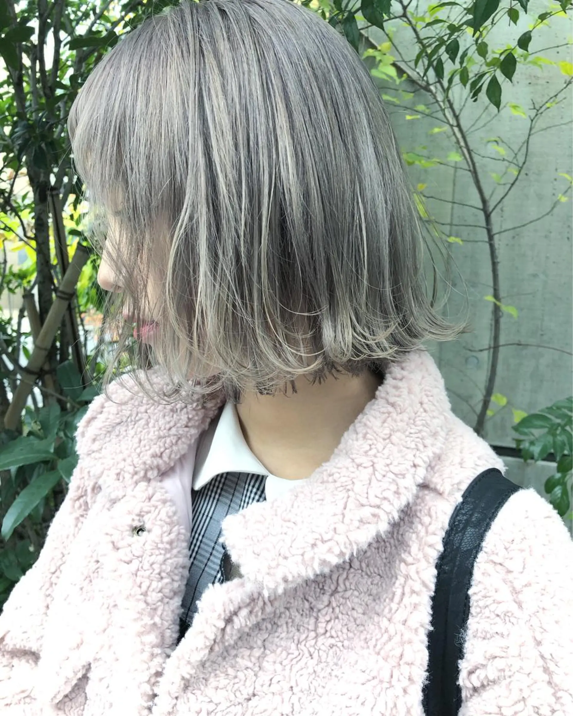 カラー ニシオカ タクヤのヘアスタイル