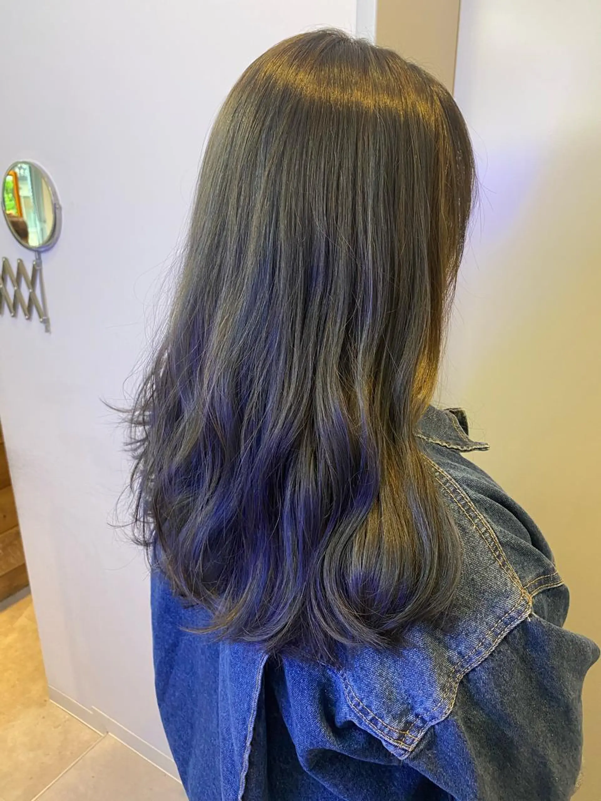 ミディアム カラー ベージュカラー オリーブベージュ カット ヘアカラー トリートメント scene. haraのヘアスタイル