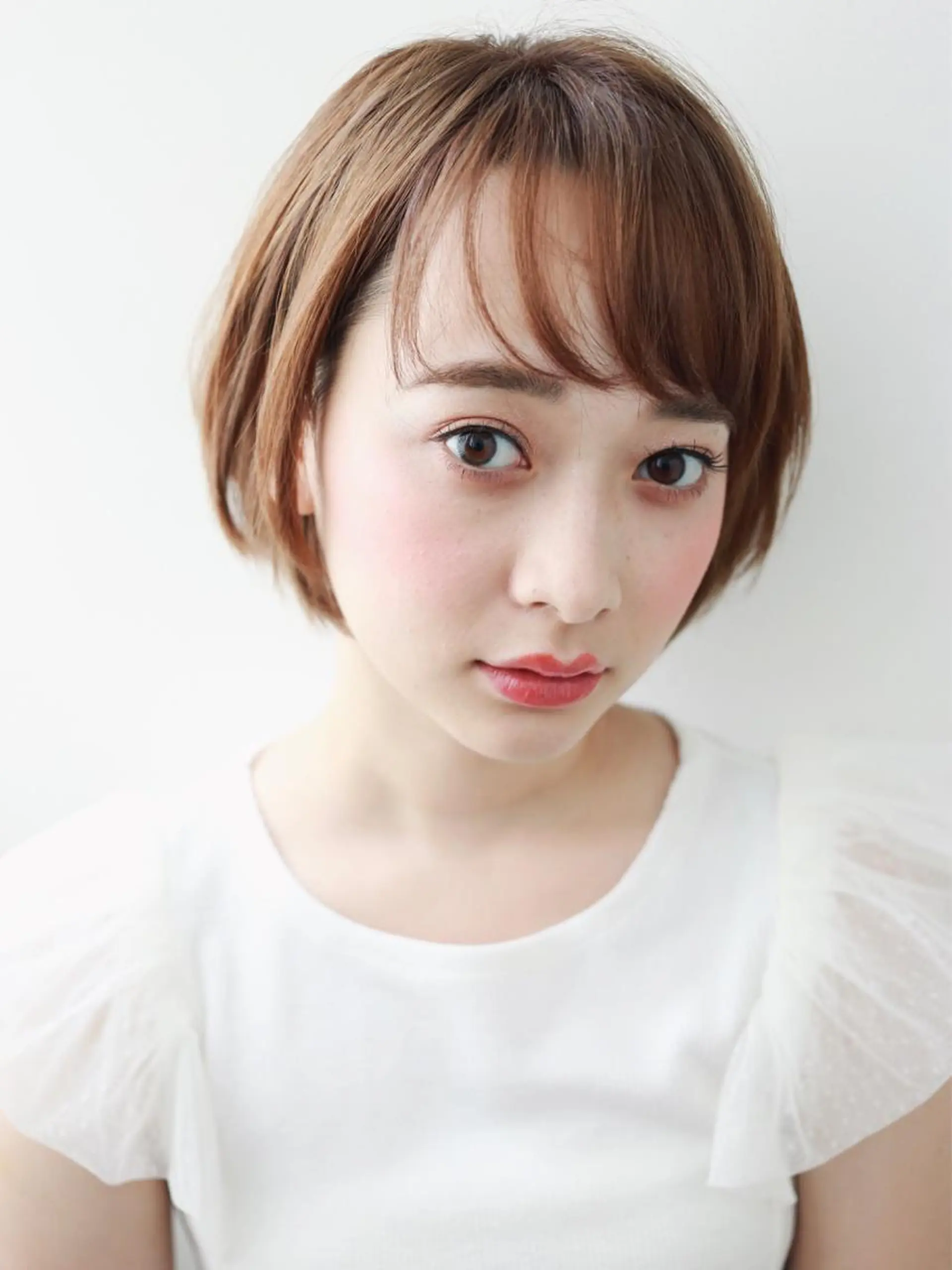 ショート ボブ ショートヘア アンブレラカラー💫 フェイスフレーミングのヘアスタイル