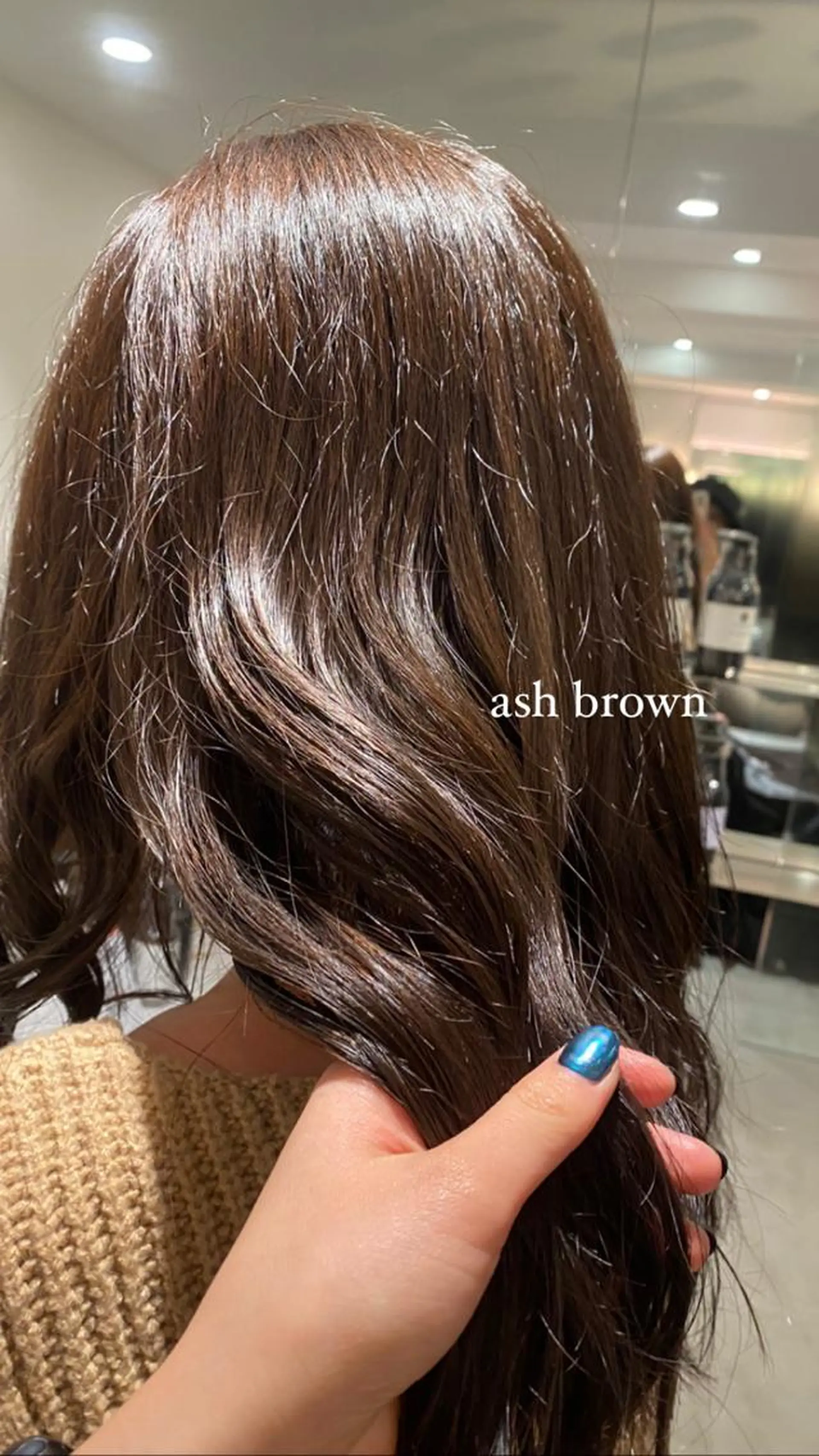 ロング カラー アッシュ ミオ💎透ける暗髪 ショートカットのヘアスタイル