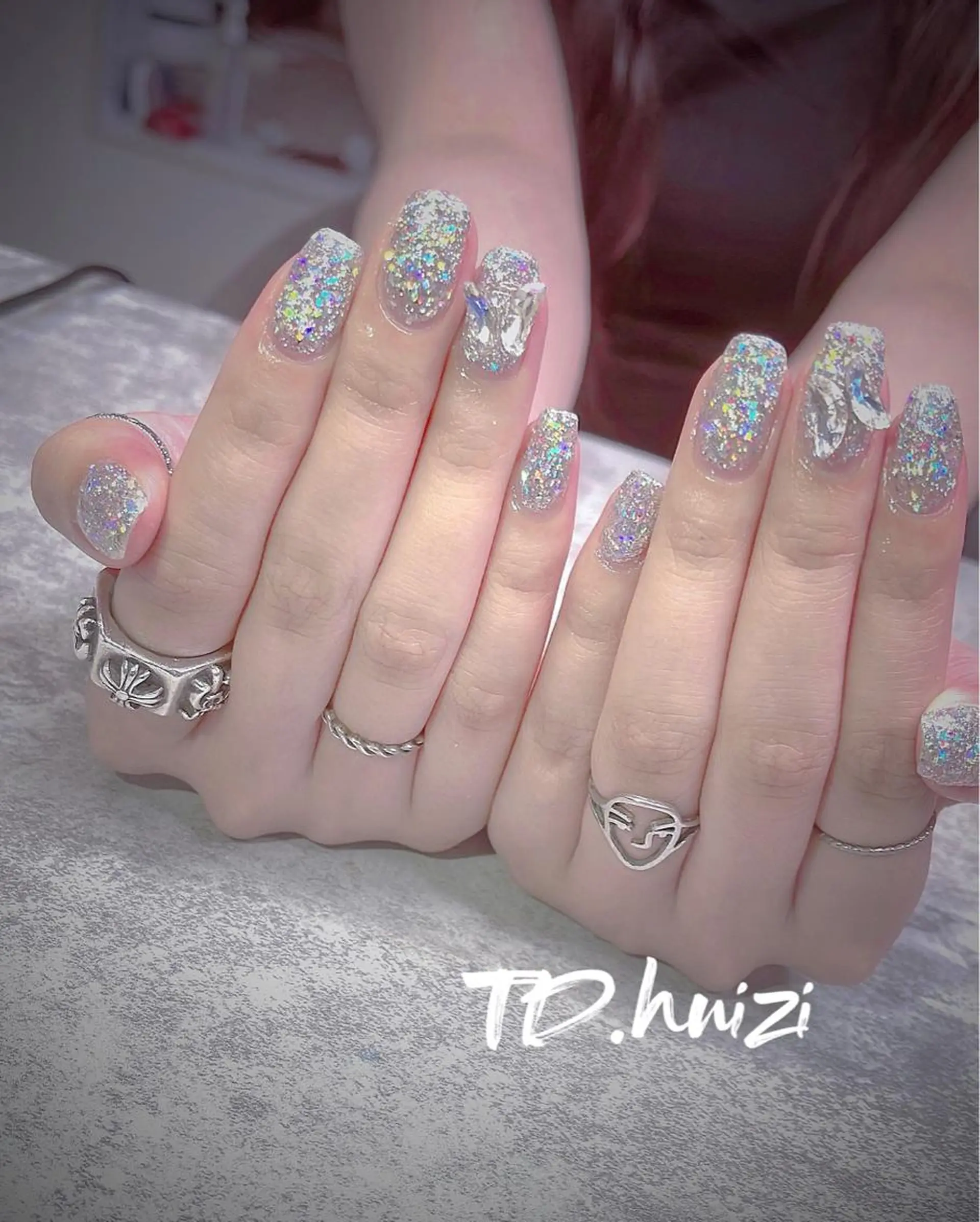 ミディアム めぐみのネイルサロン スタッフ練習のネイルデザイン