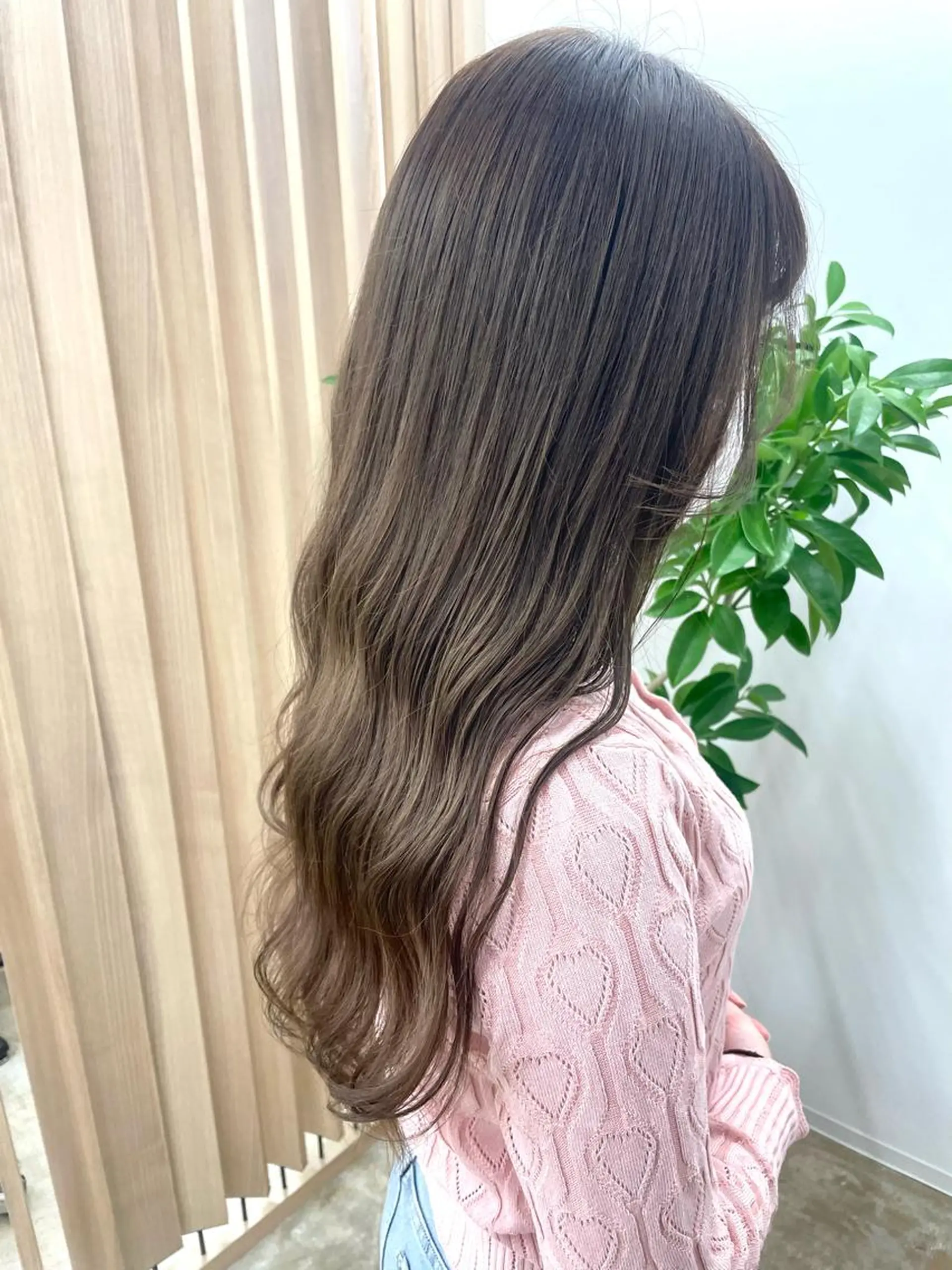 ロング カラー 肌に馴染む暗髪 梅田・増田のヘアスタイル