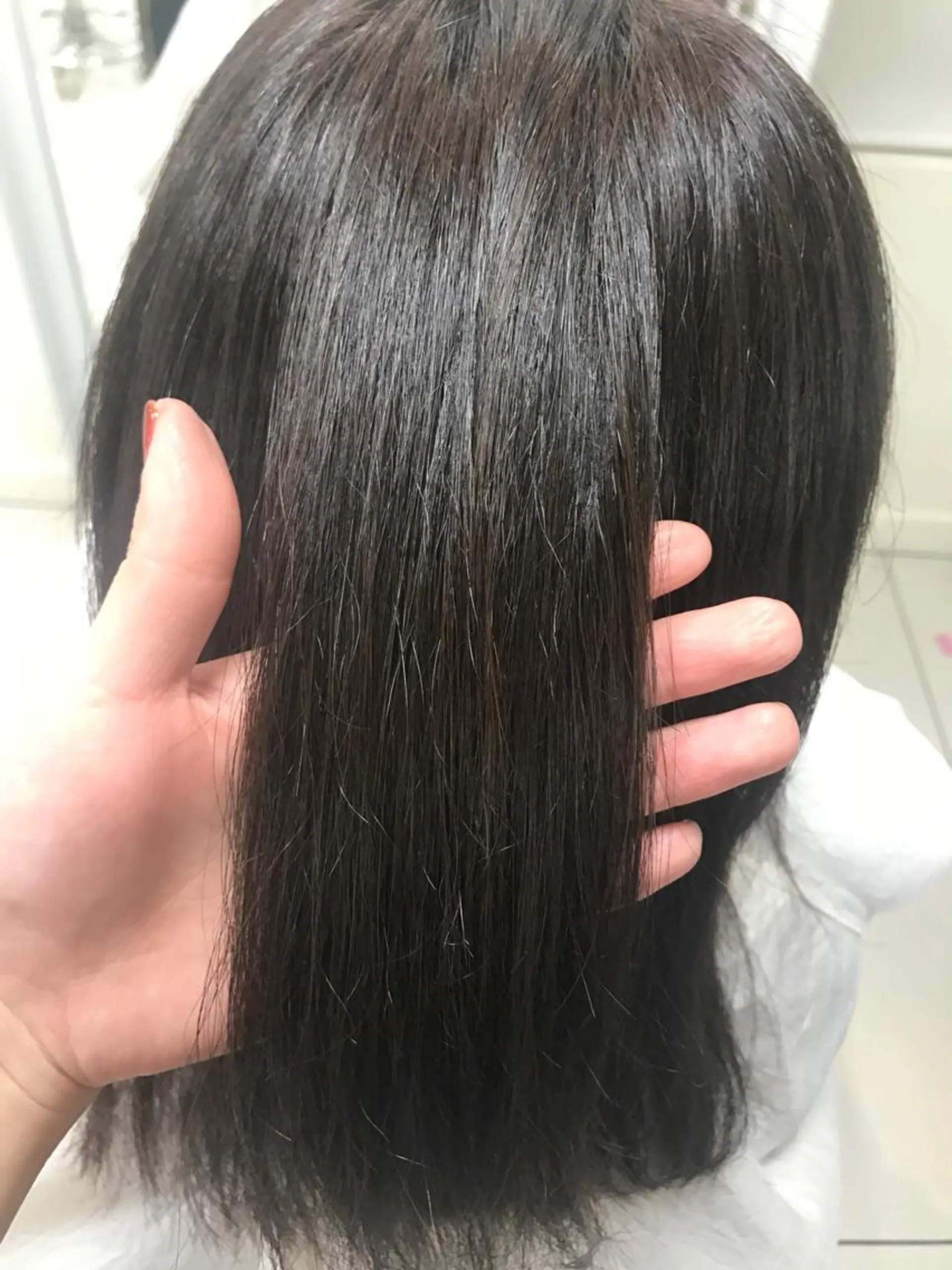 セミロング カラー 【暖色カラー特化】 中山由梨のヘアスタイル