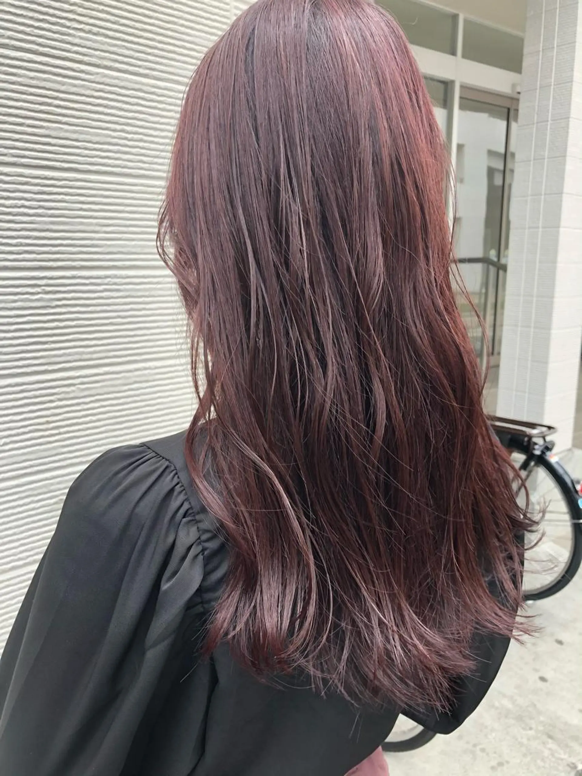 ロング カラー ラベンダーカラー ラベンダーピンク ピンクカラー ，comma momoka🪄のヘアスタイル