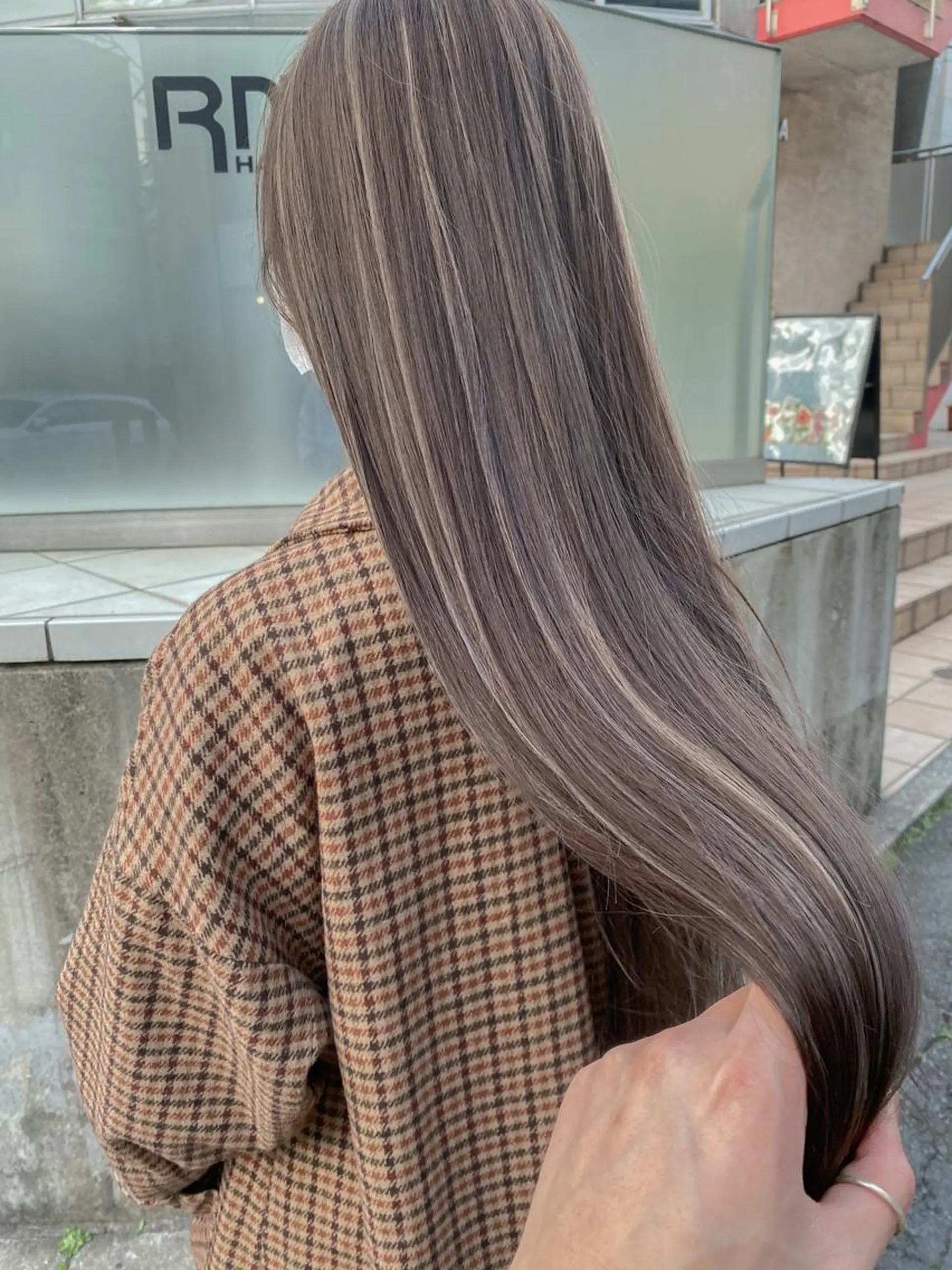 ロング カラー カット ヘアカラー トリートメント 海外デザイン🇺🇸 石渡諒太のヘアスタイル