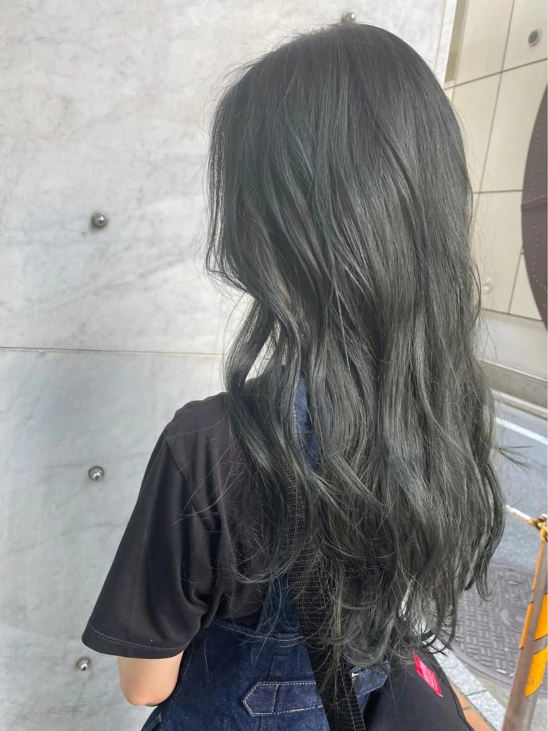 ロング カラー グレージュ オリーブグレージュ オリーブグレー JIL BLAN 京都所属・RU RIのヘアスタイル