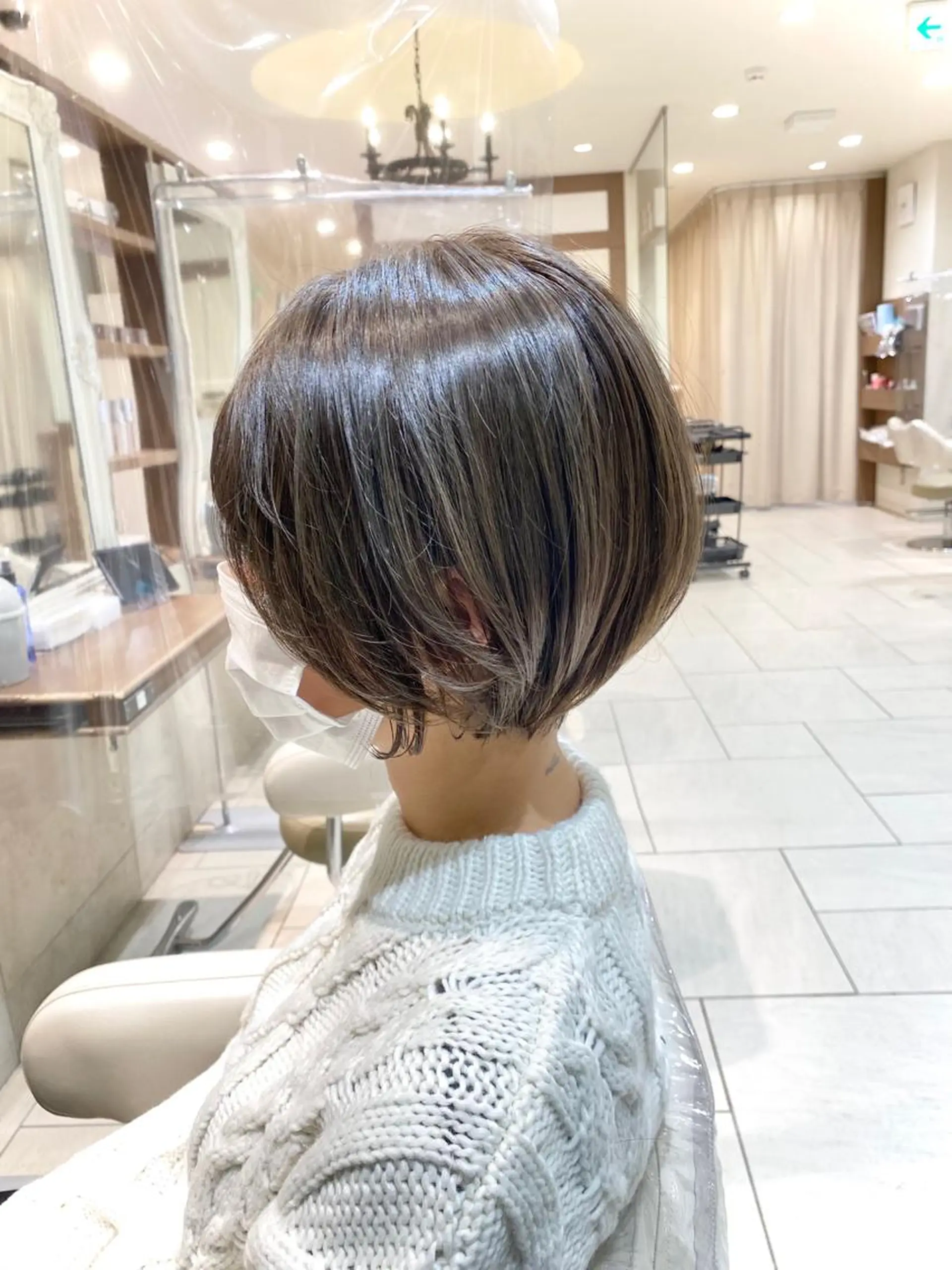 ショート カラー 横山 直輝のヘアスタイル