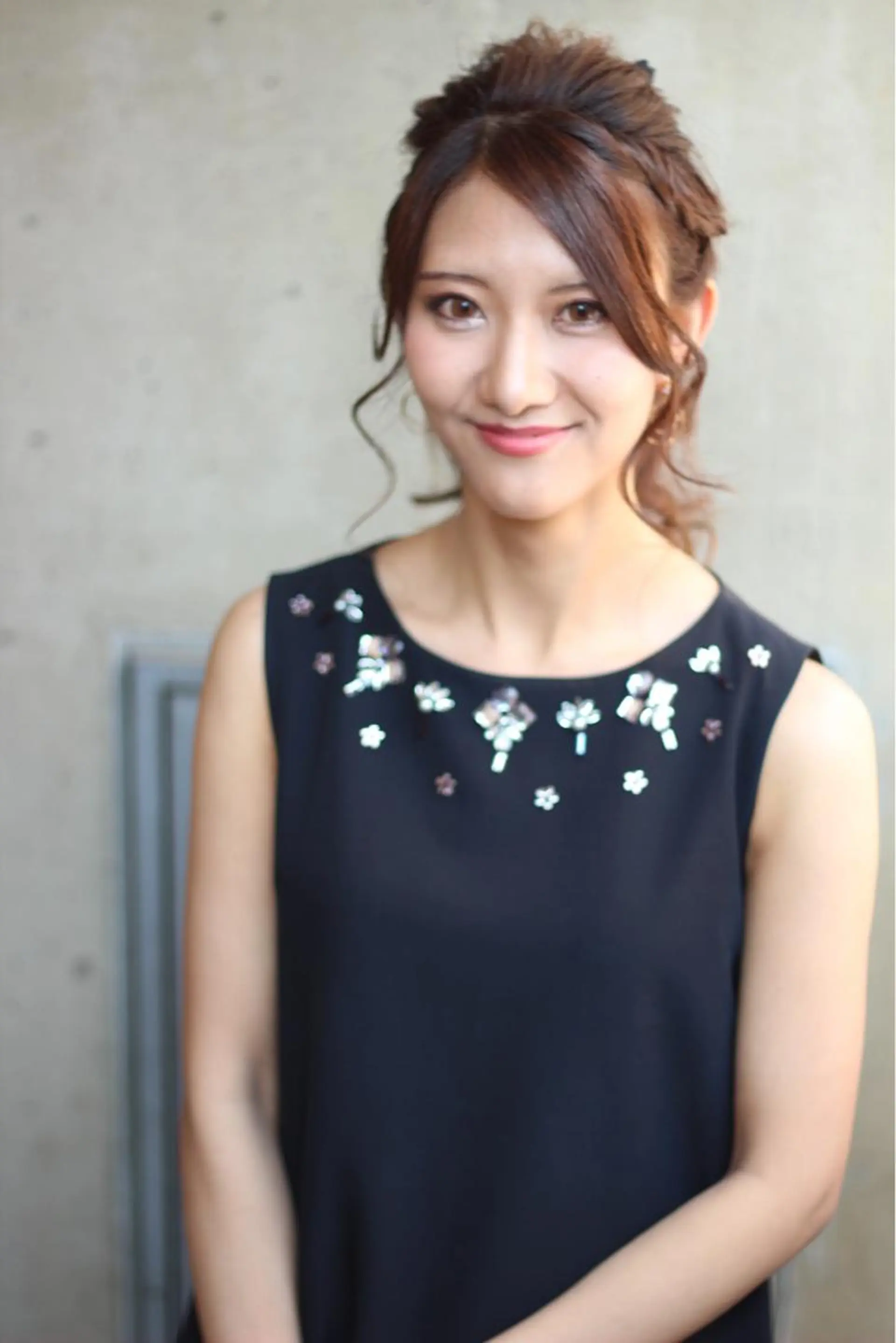 ロング カラー パーマ ヘアアレンジ ポニーテール 結婚式・ブライダル ヘアセット 成松 勇治のヘアスタイル