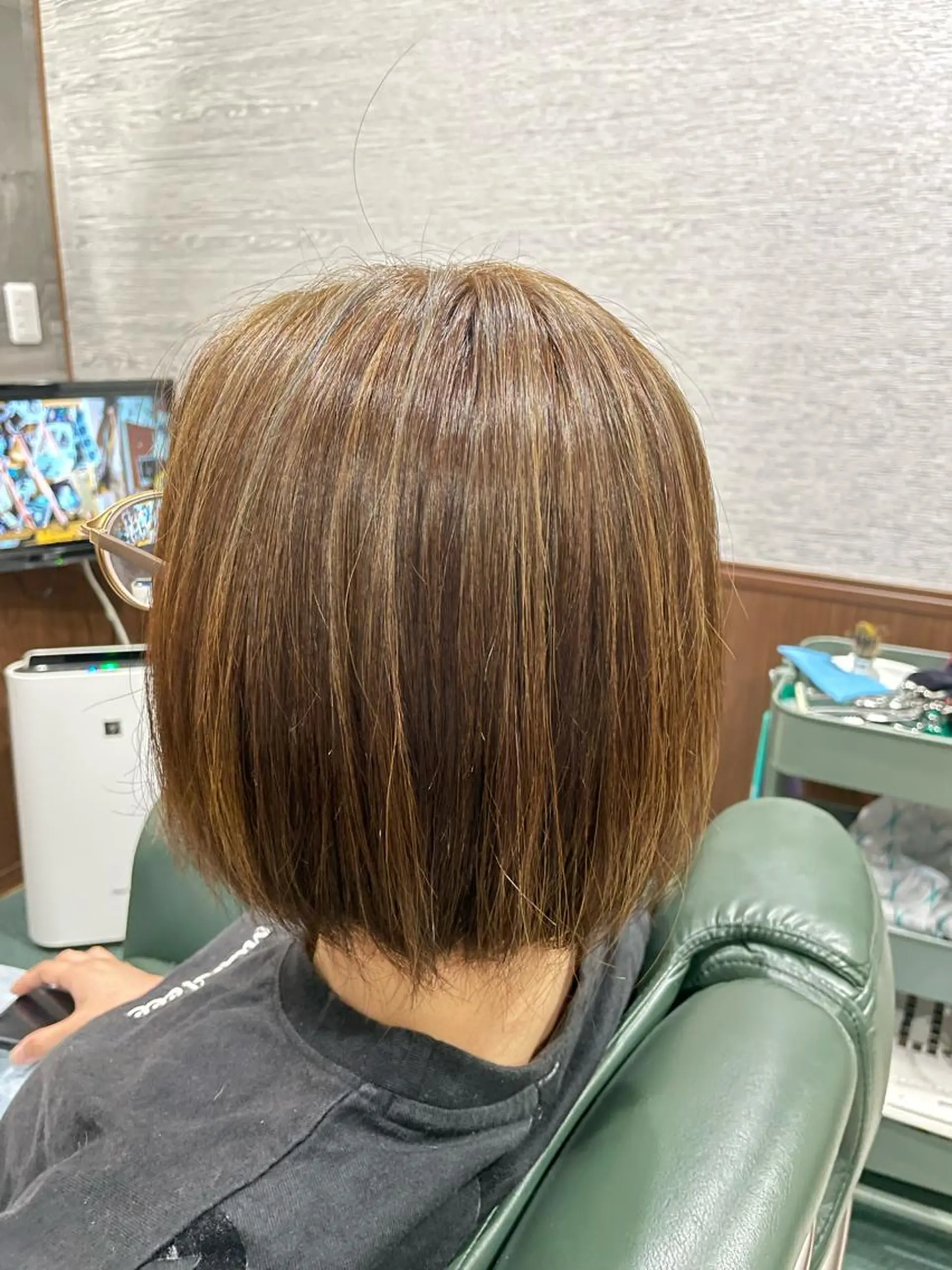 ミディアム カラー 爲清 葵のヘアスタイル