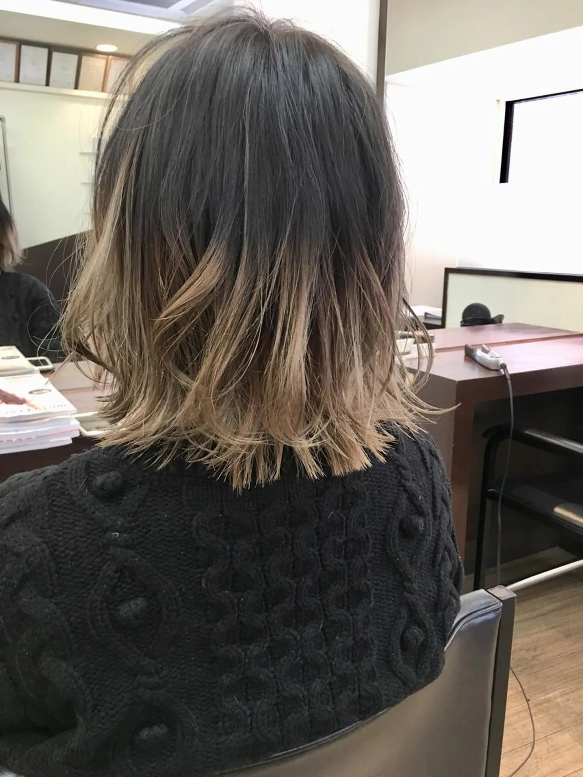 ミディアム カラー カット ヘアカラー トリートメント 萌花　moeka /韓国/レイヤーのヘアスタイル