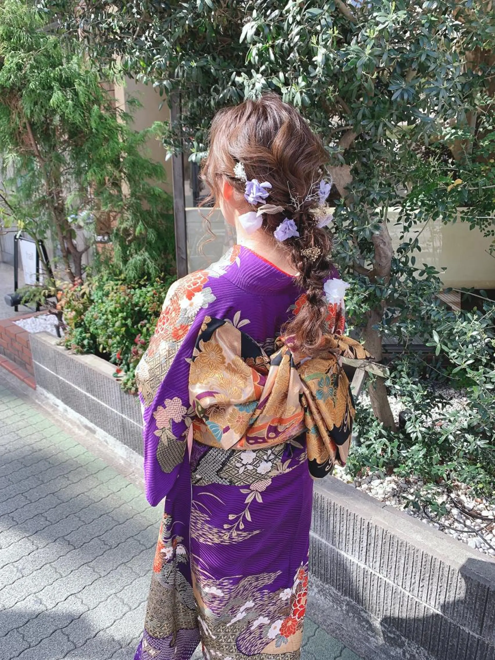 ロング カレンダー 弁天町Tomoのヘアスタイル