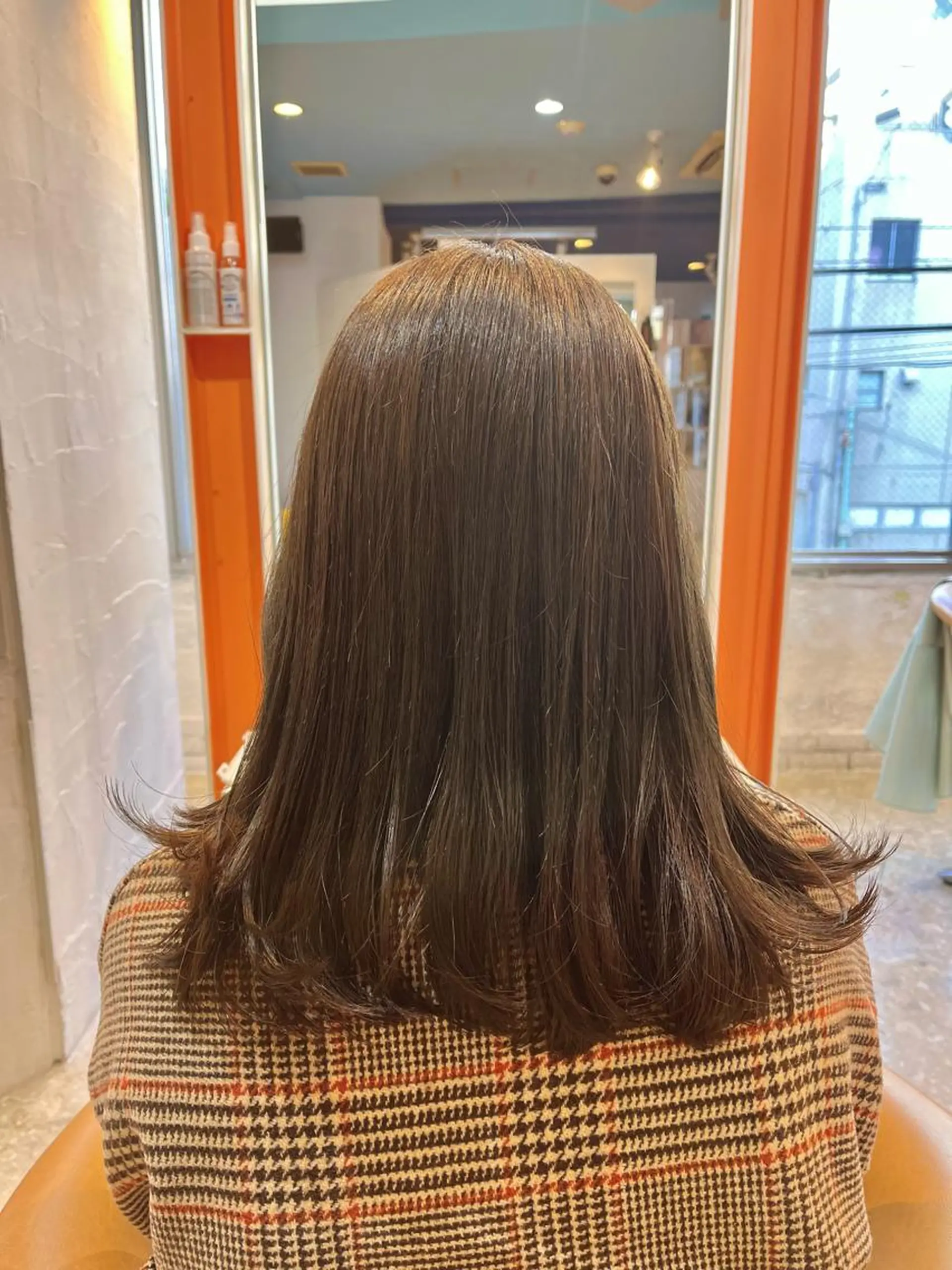 ミディアム カット ヘアカラー トリートメント うしだ かおるのヘアスタイル