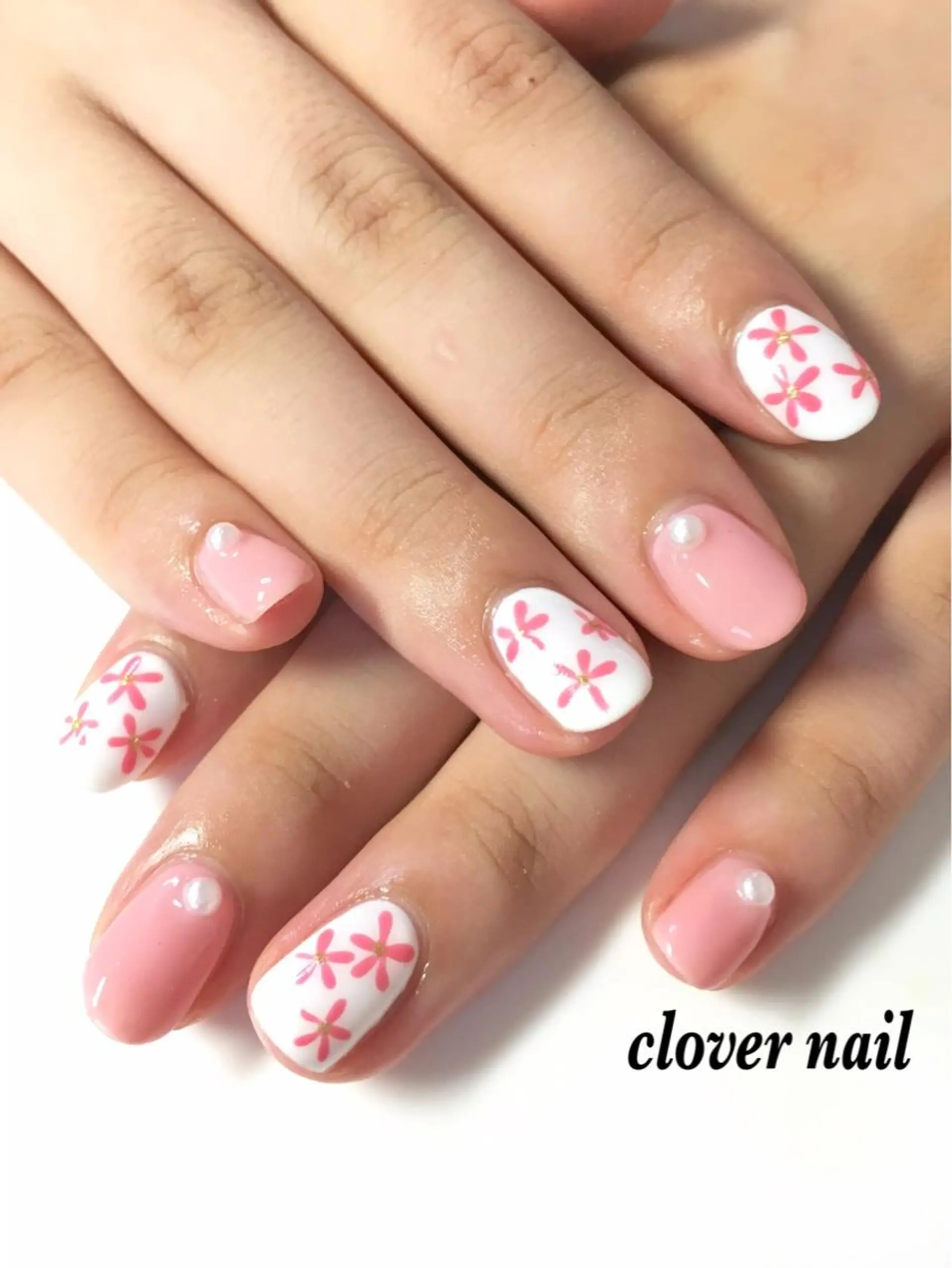 ネイル clover nailのネイルデザイン