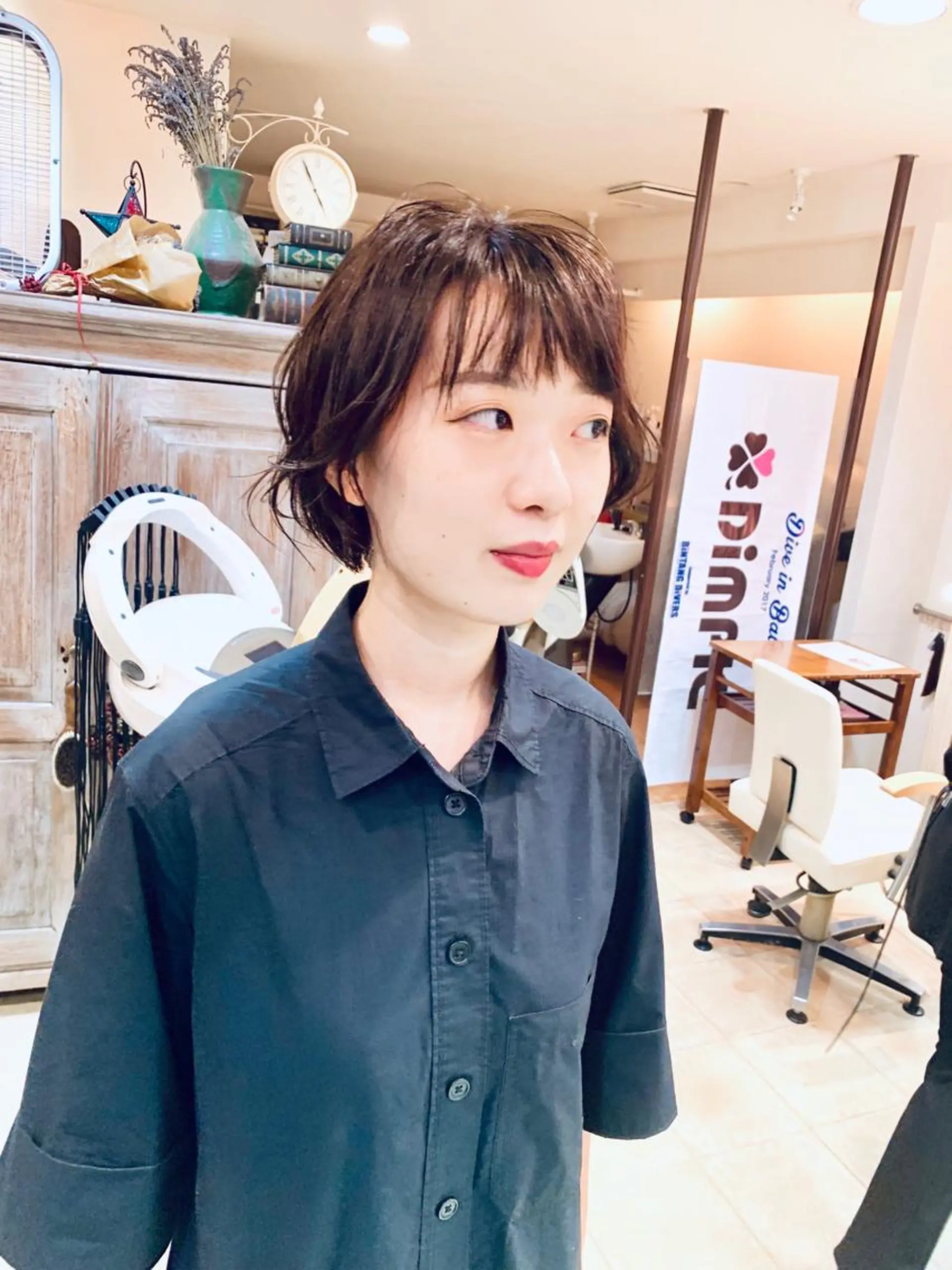 ショート カラー ベージュカラー ピンクカラー ピンクベージュ ボブ カット パーマ トリートメント ヘッドスパ nishimura makotoのヘアスタイル