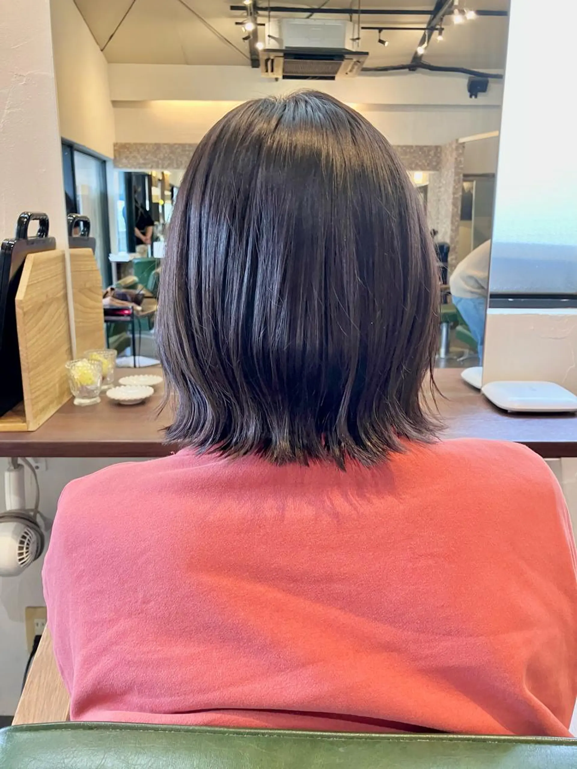 カラー 〜lynn〜Moana by HEADLIGHT 武蔵小杉2号店所属・lynn Moana moyuのヘアスタイル