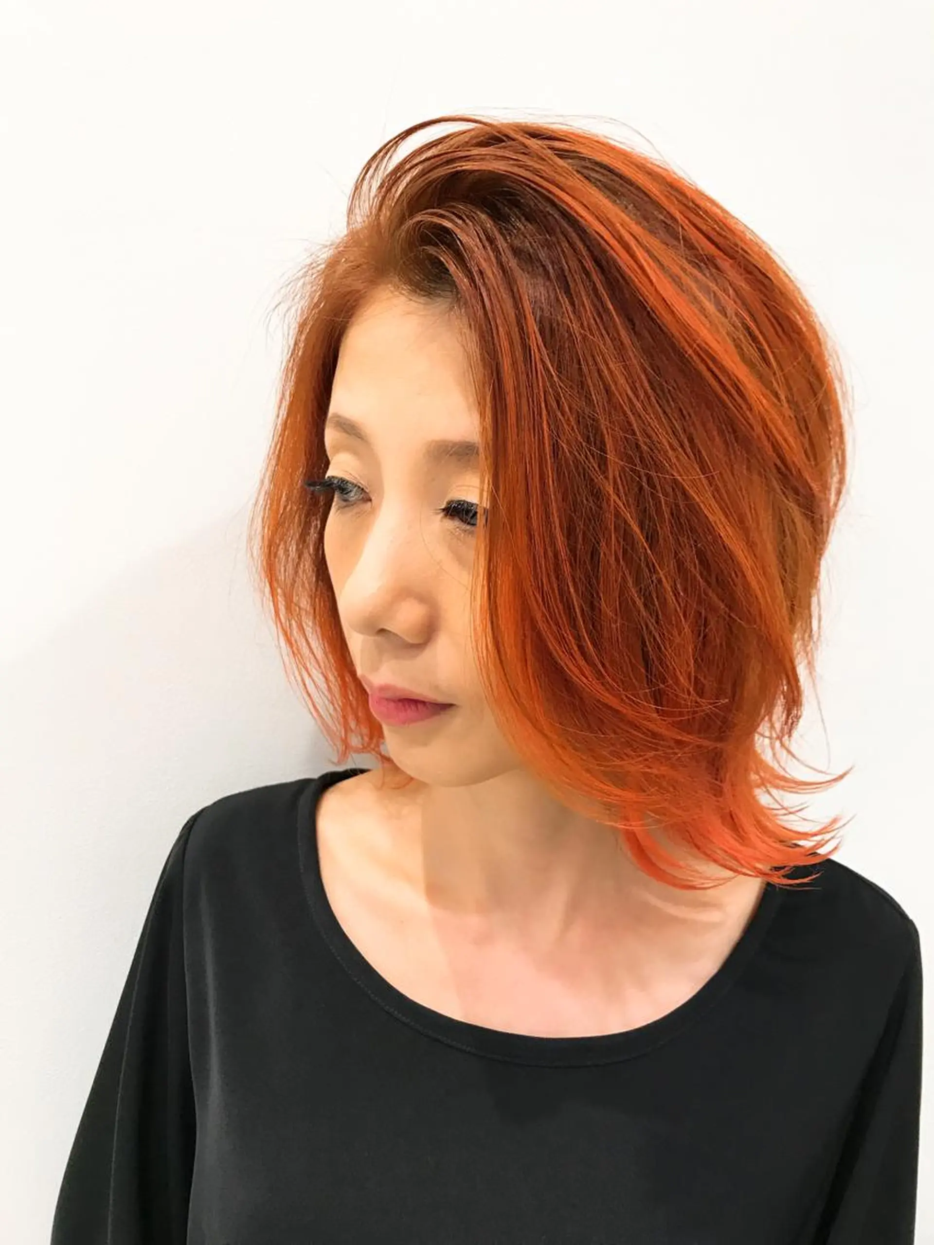 ミディアム カラー グラデーションカラー オレンジ クロスパーマ松永裕久 似合わせカットのヘアスタイル
