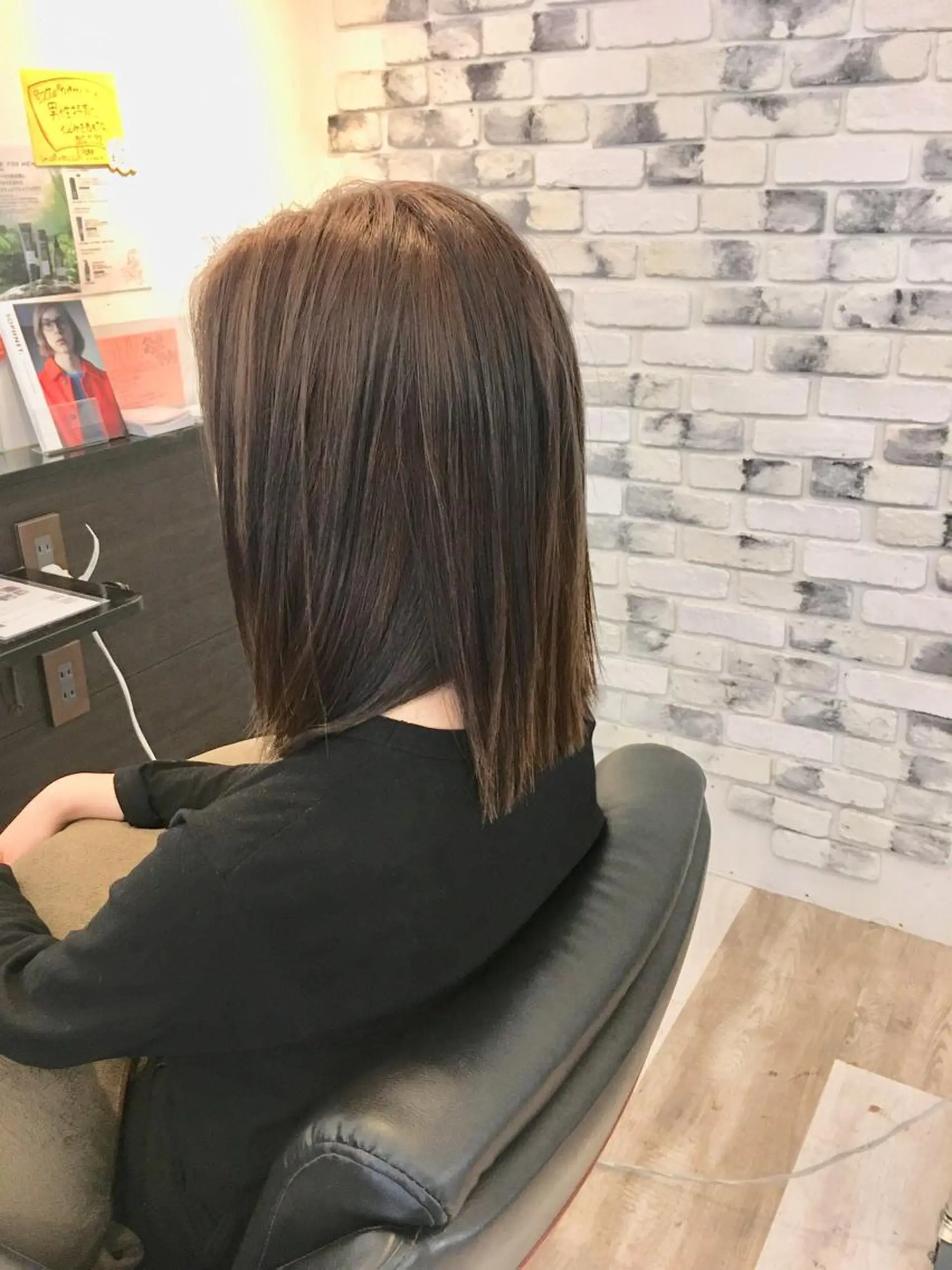 セミロング カラー アッシュ 透明感カラー ラベンダーカラー ラベンダーアッシュ ヘアカラー トリートメント 桜田 修未のヘアスタイル