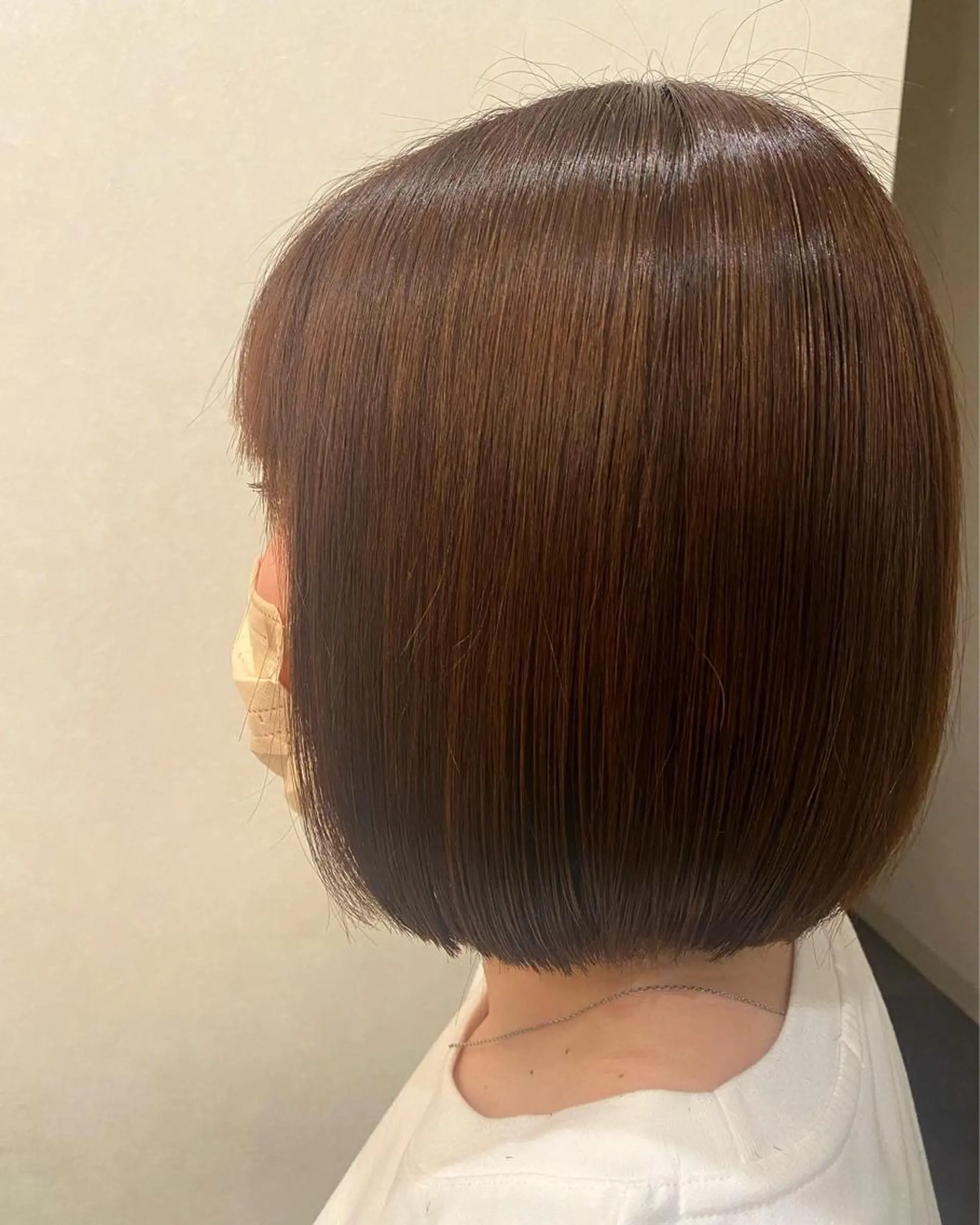 ショート ボブ 岡田 真弥のヘアスタイル