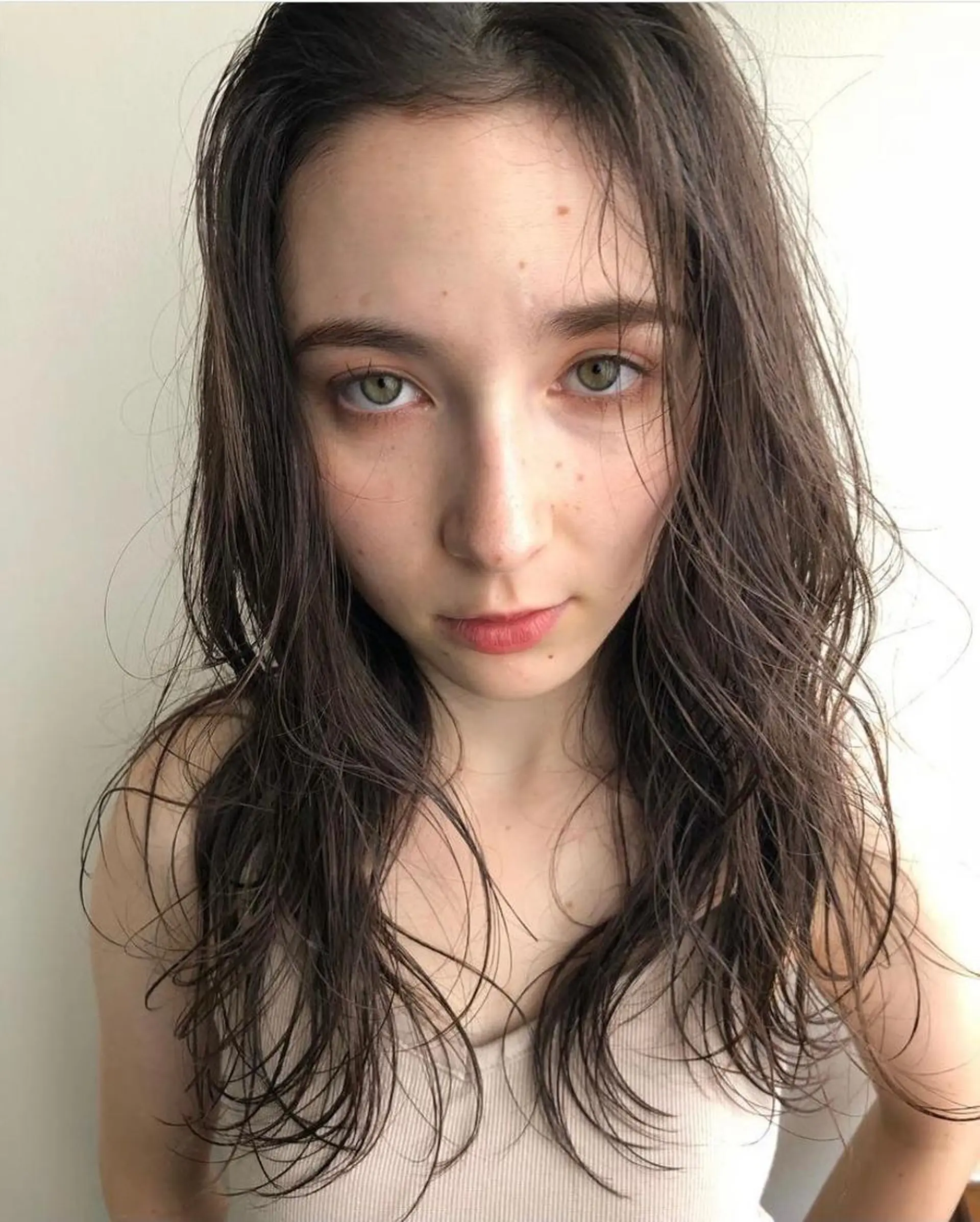 セミロング パーマ セミロングパーマ ニュアンスパーマ ハイトーン🦢 Natsumiのヘアスタイル