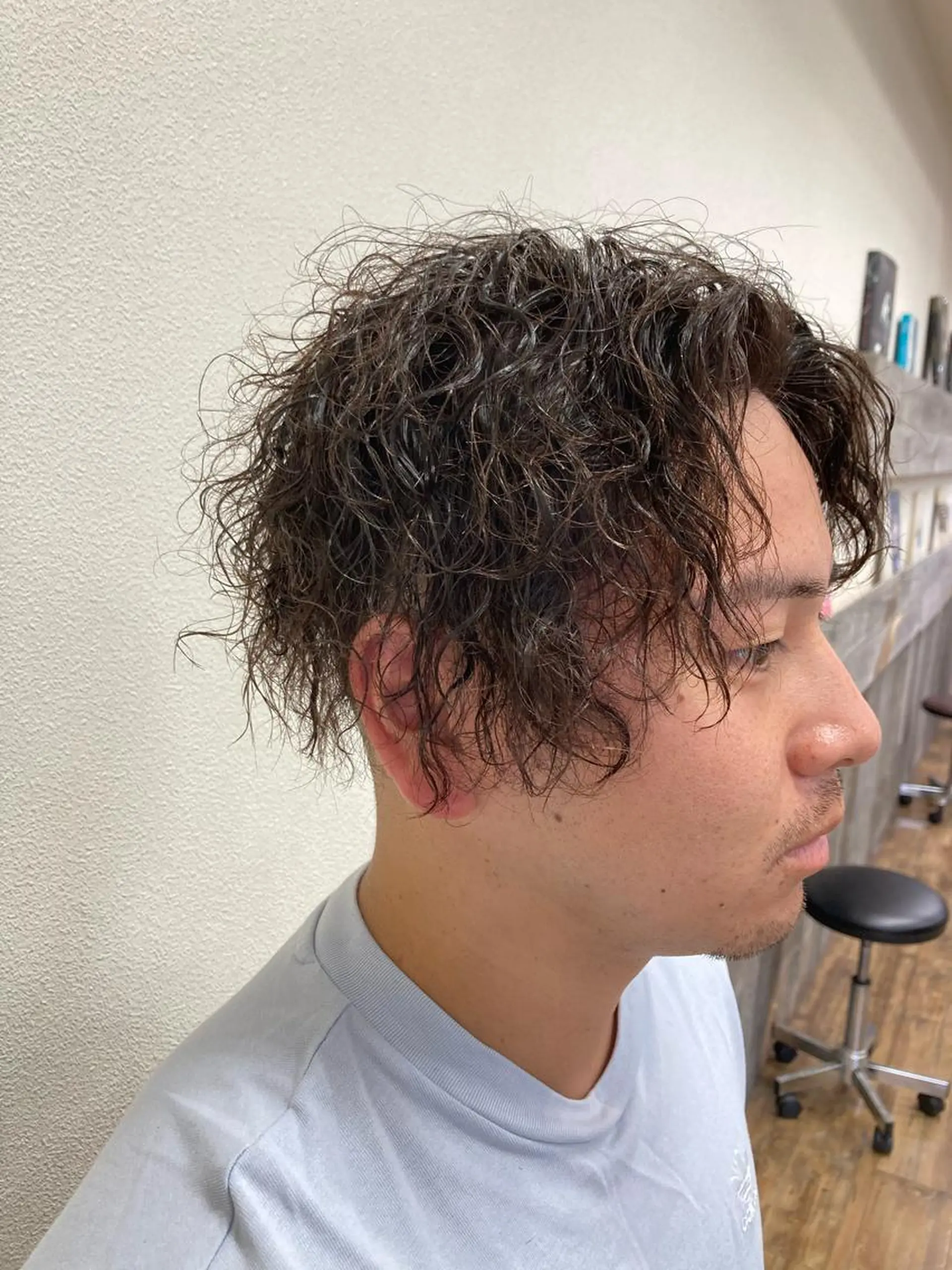 ミディアム パーマ メンズ ミディアムパーマ メンズパーマ スパイラルパーマ 赤羽、髪質改善サロン 吉野リョウスケのヘアスタイル