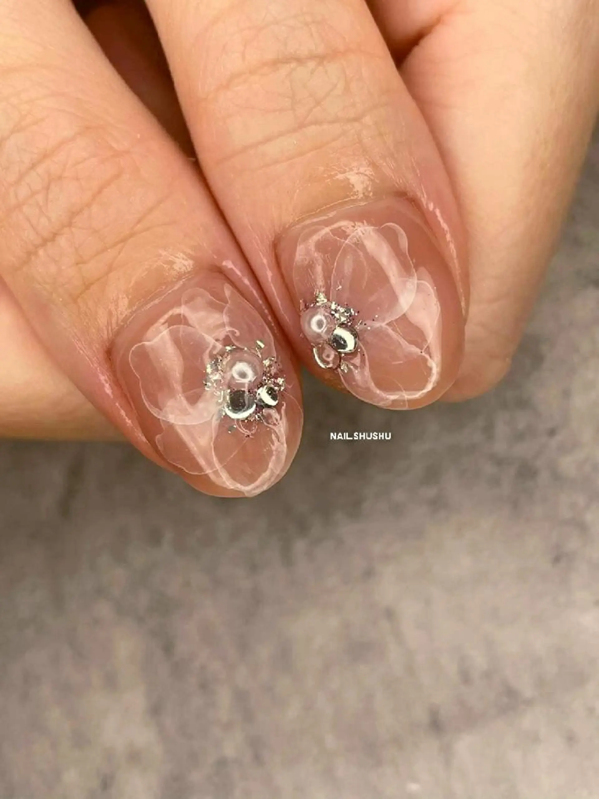 ネイル シンプルネイル 3dパーツ/流行り 👧shushu❤️のネイルデザイン