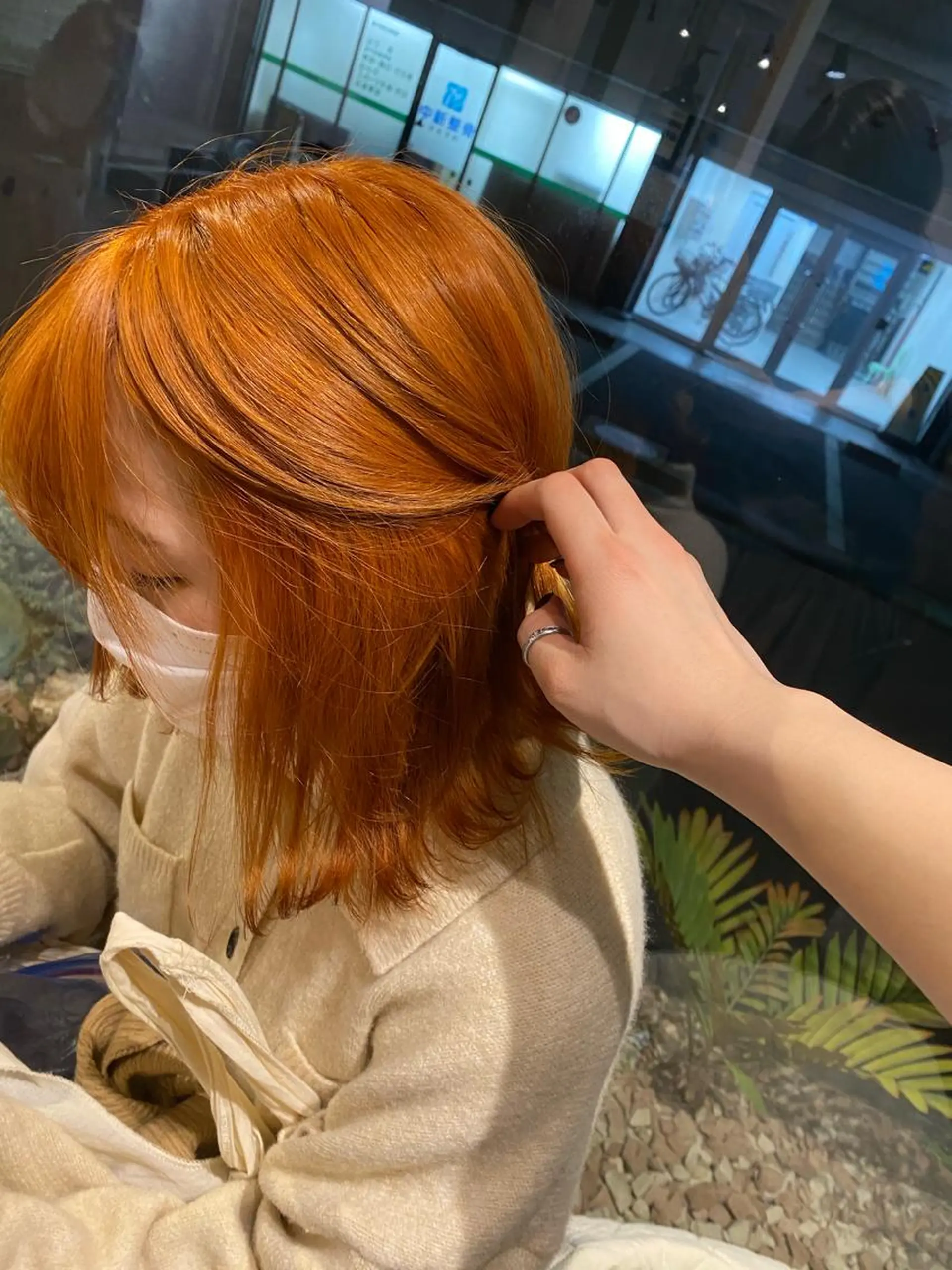 ミディアム カラー Sia中野新橋　店長 田中　優莉乃のヘアスタイル