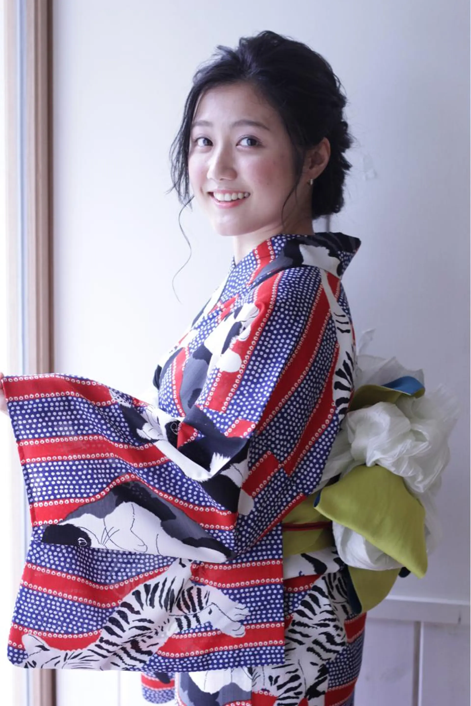 ヘアアレンジ ぱつっとボブ/ 小野あかねのヘアスタイル