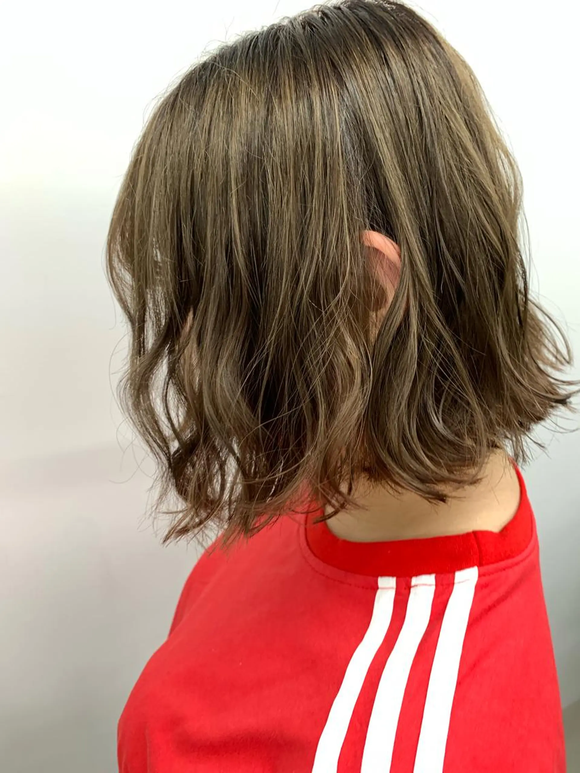 ショート カラー leben serikaのヘアスタイル