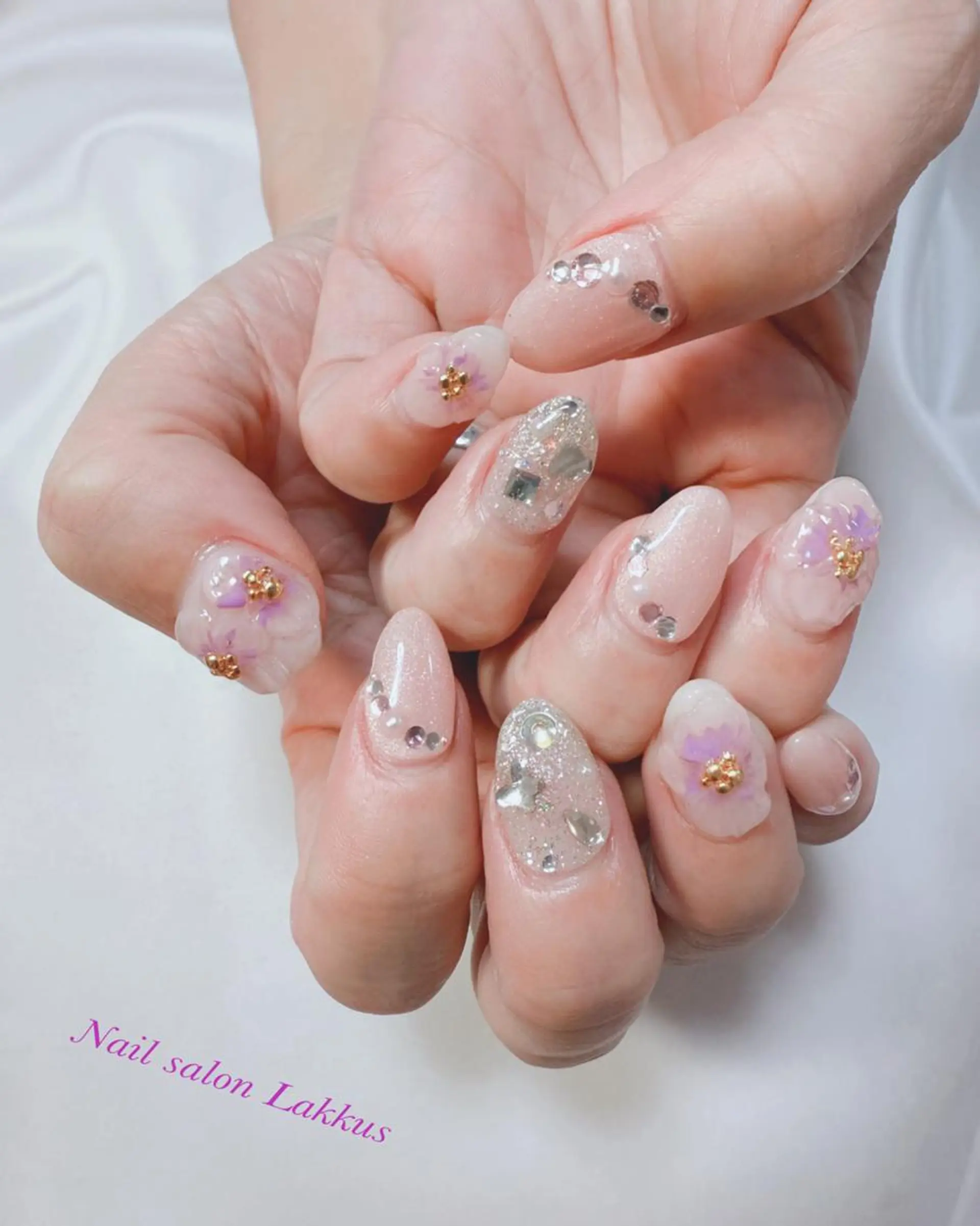 ネイル Lakkus T－CHIのネイルデザイン