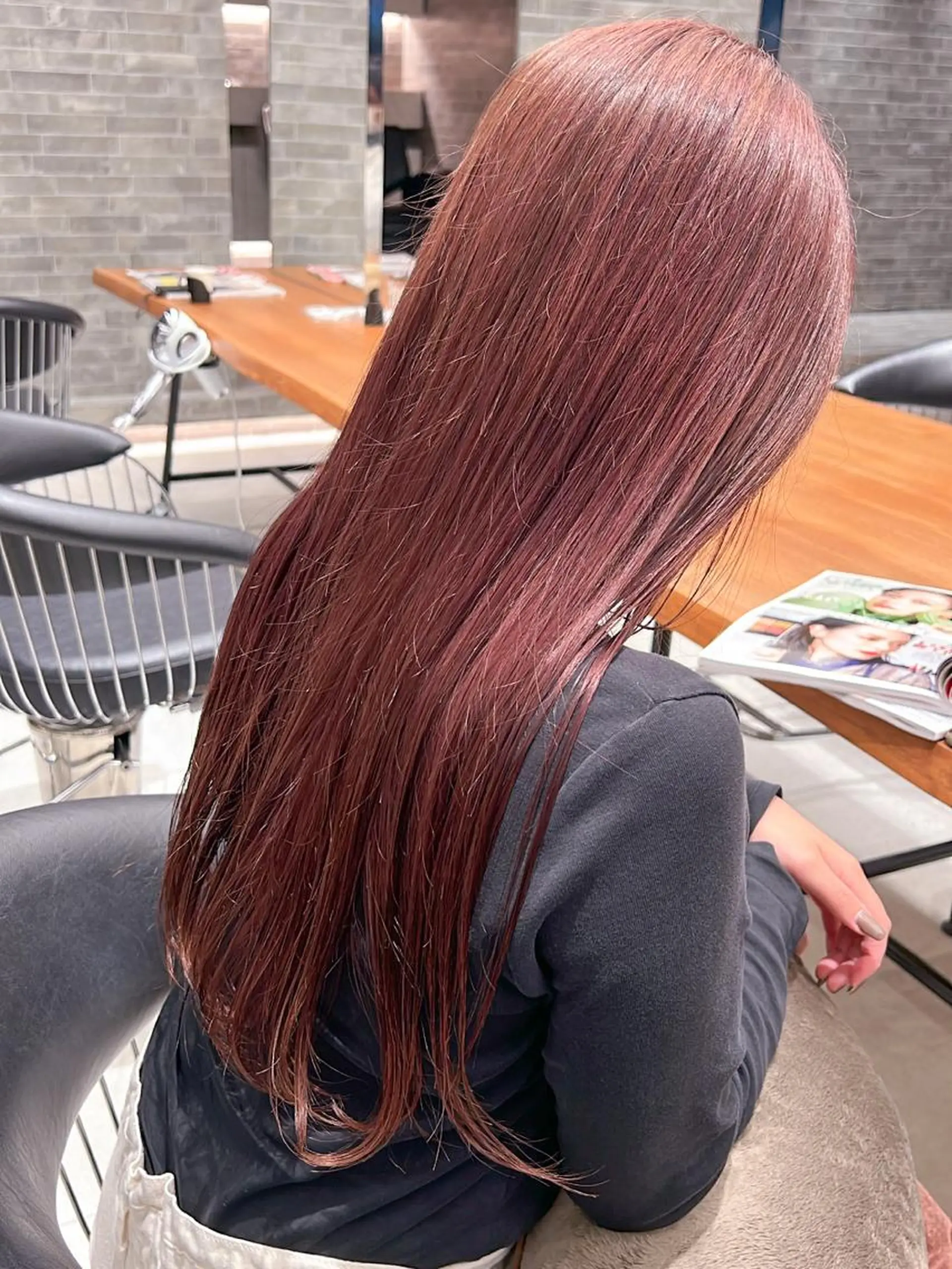 ロング カラー ベージュカラー ピンクカラー ピンクベージュ ロング カット ヘアカラー トリートメント SWEETROOM所属・清田 健太朗のヘアスタイル