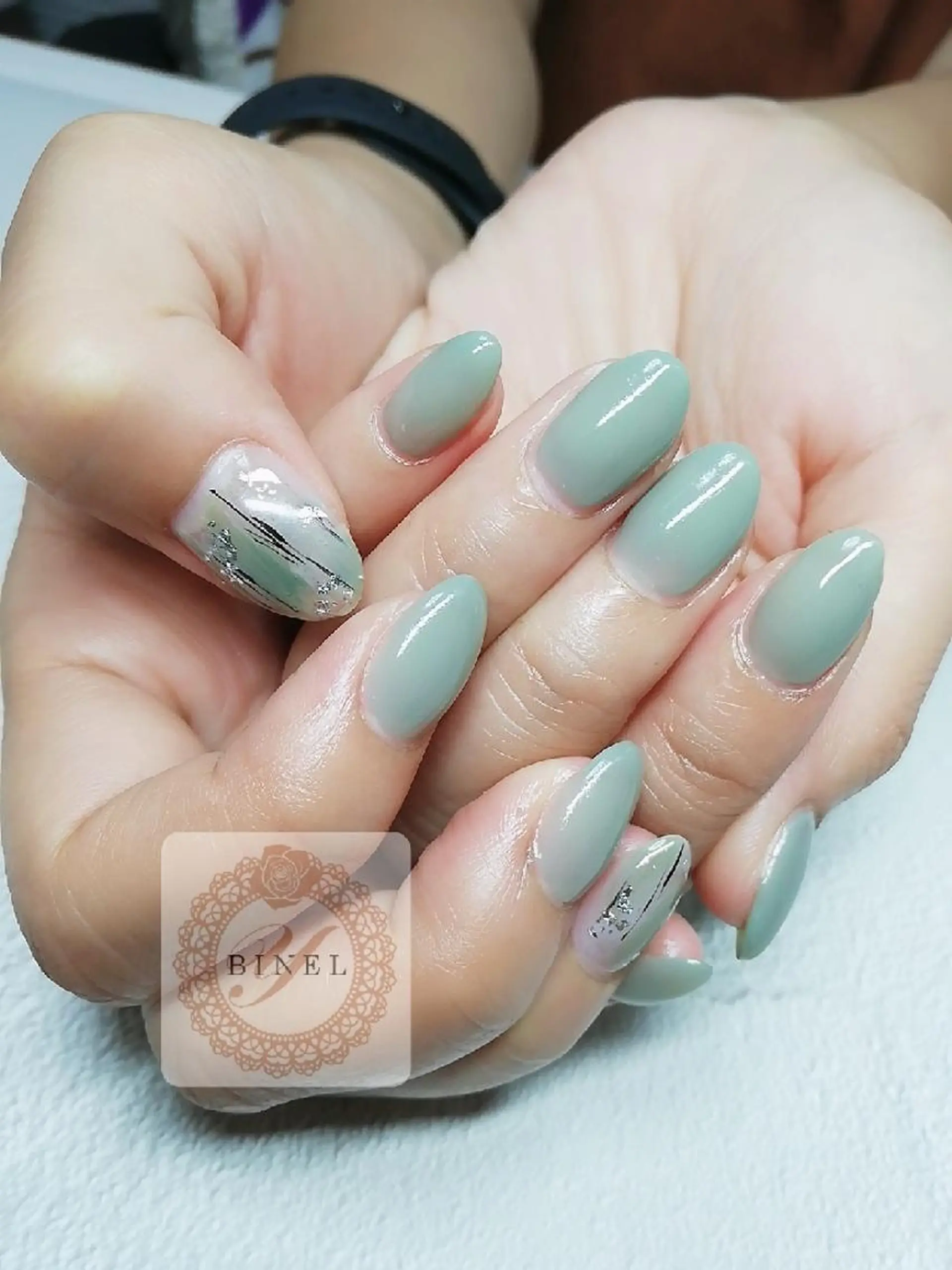 ネイル 持ち込み ハンドネイル Nail Salon Y.BINELのネイルデザイン