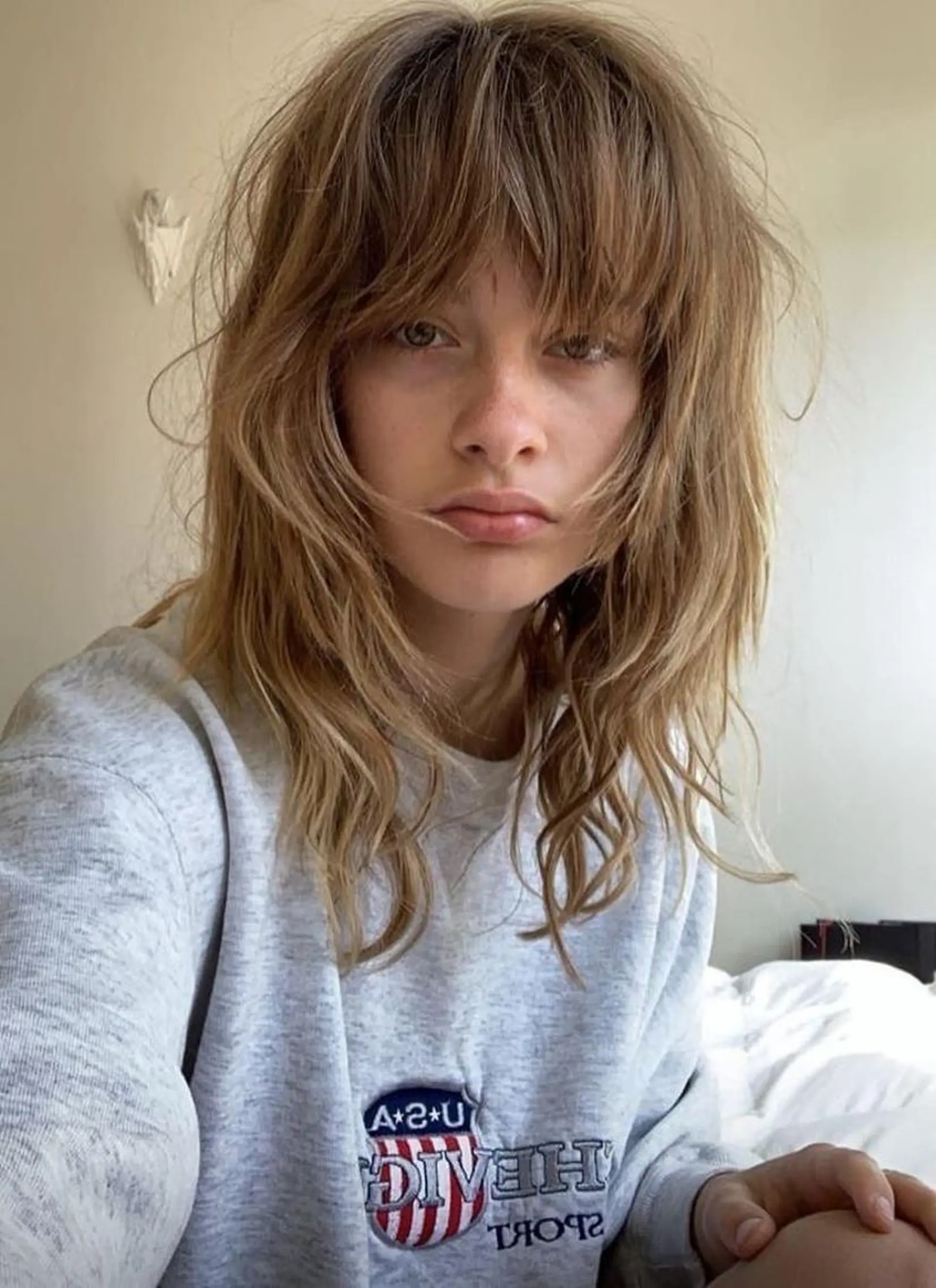 セミロング 吉田一輝 外国人パーマのヘアスタイル