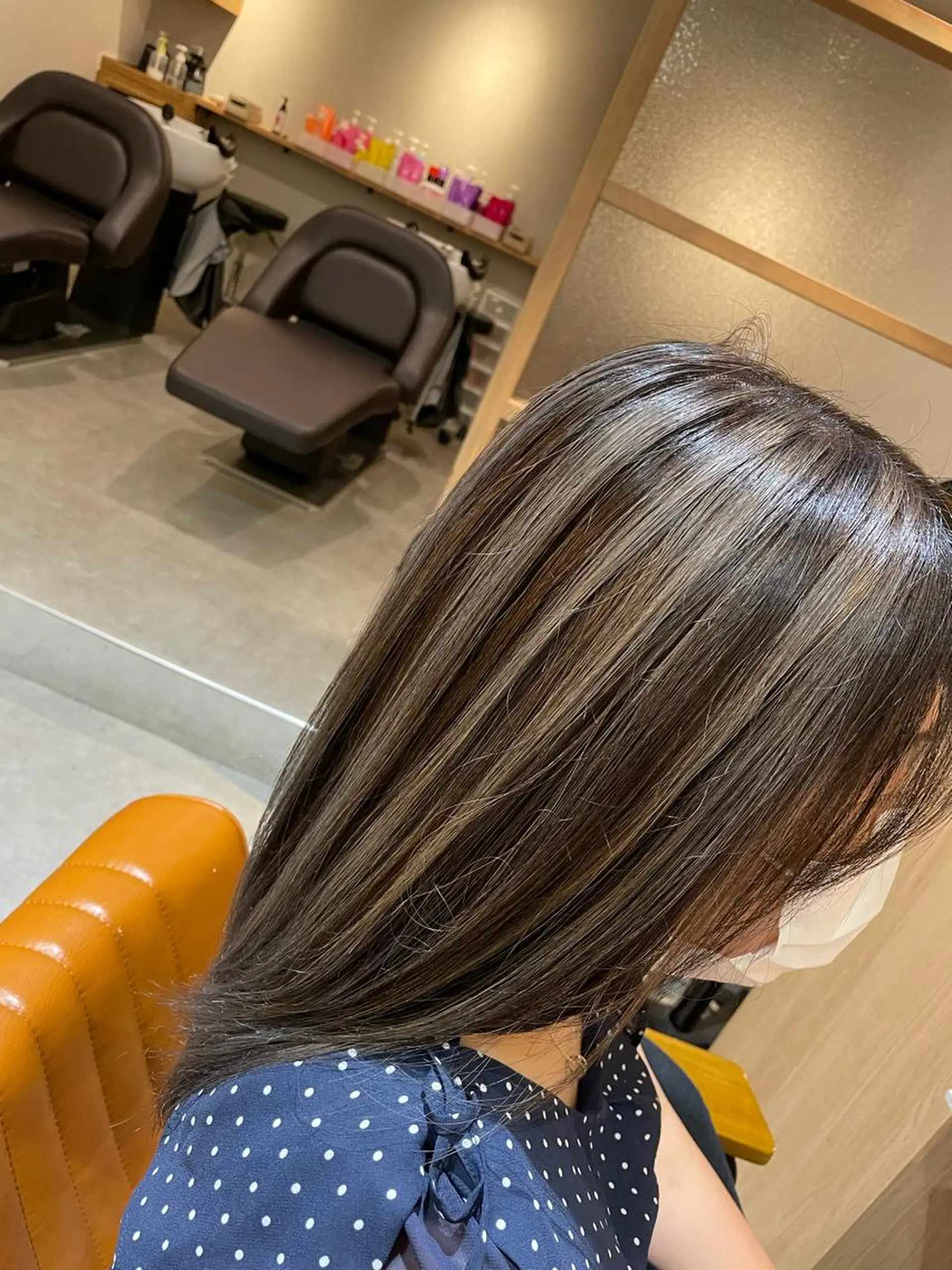 セミロング カラー ヘアカラー 中田 サヤカのヘアスタイル