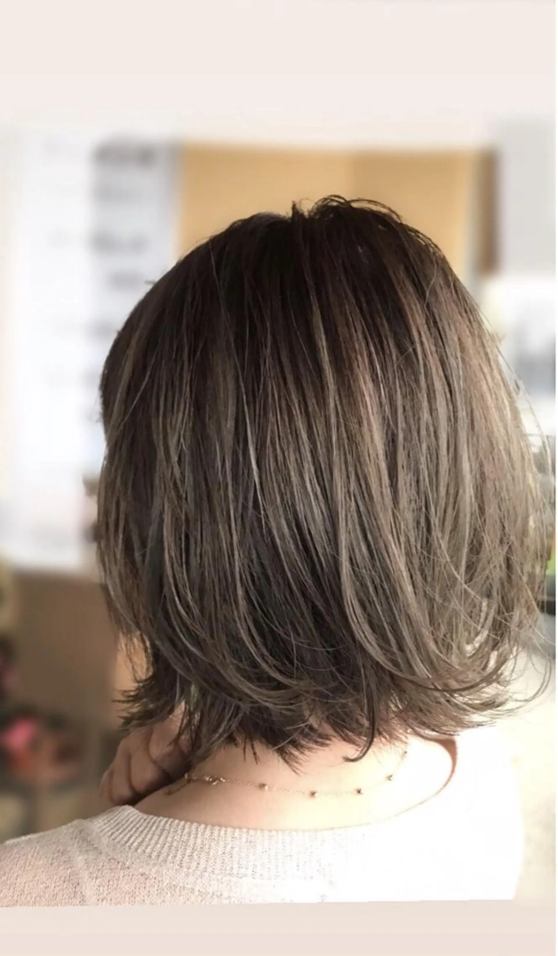 ショート カラー ベージュカラー グレージュ ヘアカラー トリートメント hair works raptureのヘアスタイル