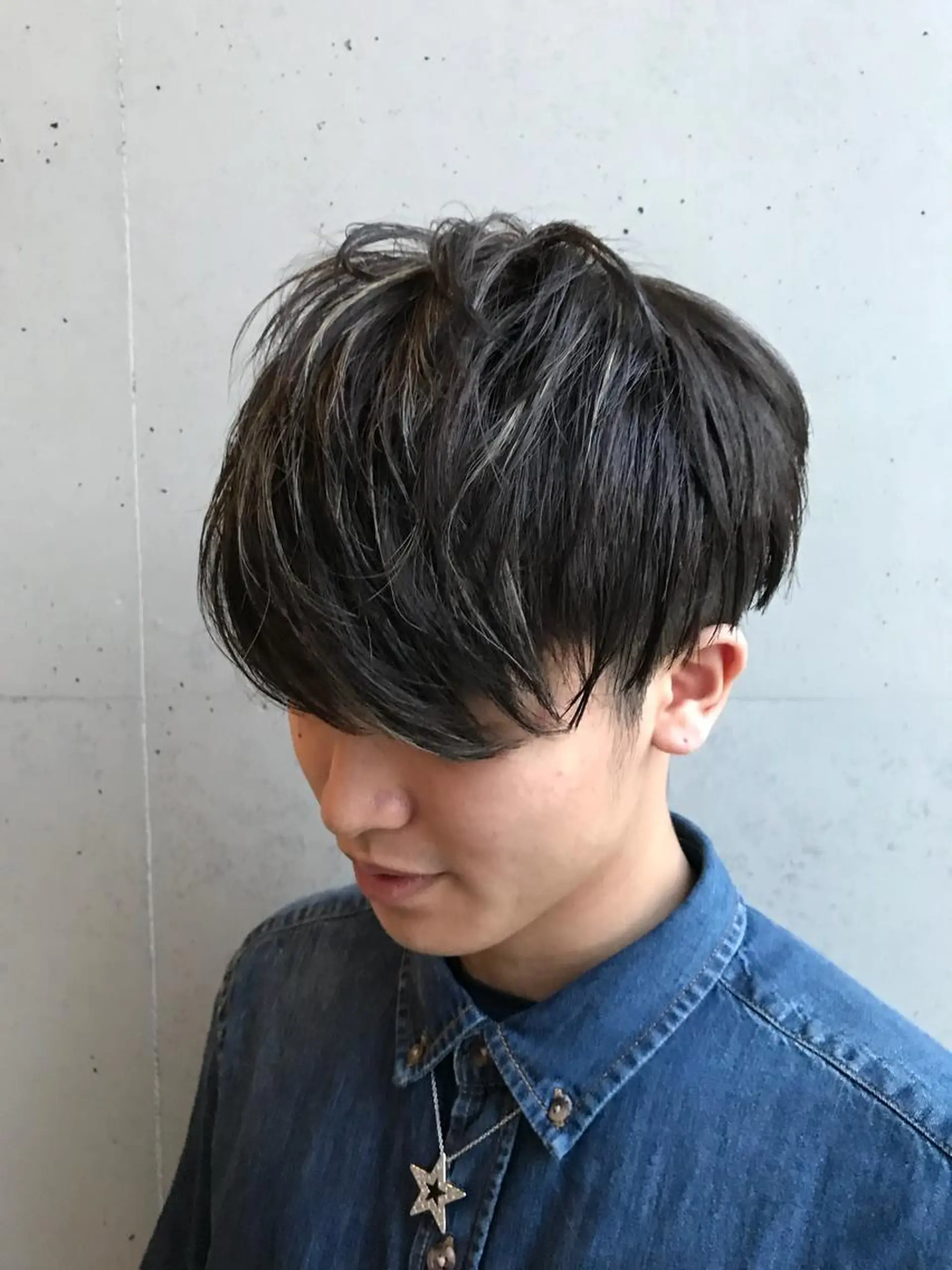 ショート カラー メンズ 井上 佳奈のヘアスタイル